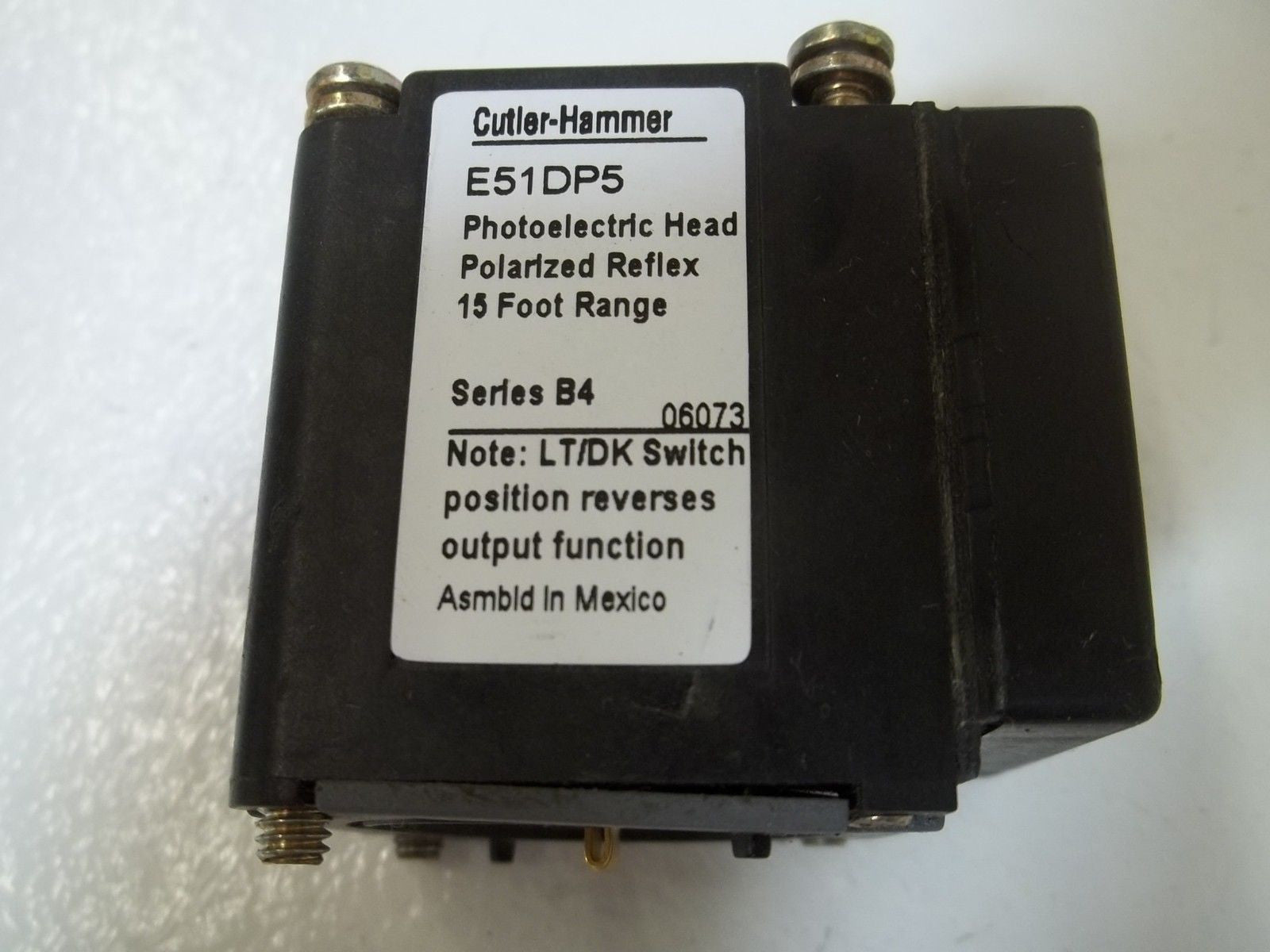 CUTLER HAMMER E51DP5 SER.B4  PHOTOELECTRIC HEAD *USED*