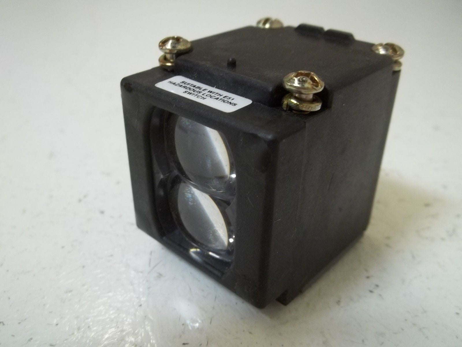 CUTLER HAMMER E51DP6 PHOTOELECTRIC HEAD *NEW IN BOX*