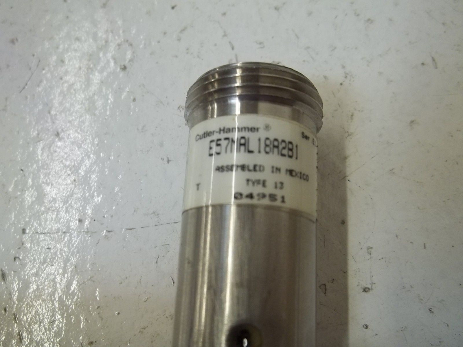 CUTLER HAMMER E57MAL18A2B1 PROXIMITY SENSOR *USED*