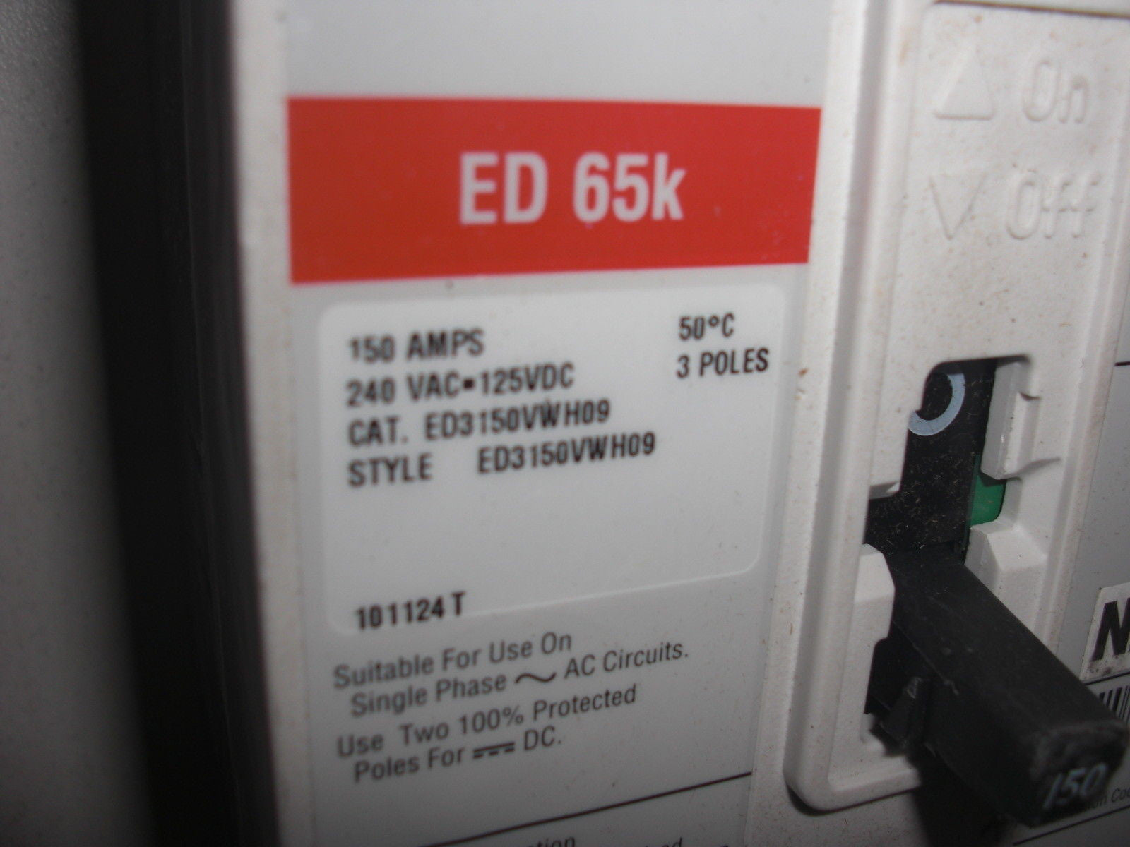 CUTLER HAMMER ED3150VWH09 CIRCUIT BREAKER *USED*