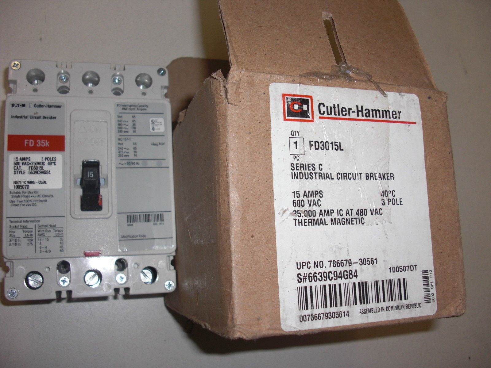 CUTLER HAMMER FD3015L CIRCUIT BREAKER 15A *NEW IN BOX*