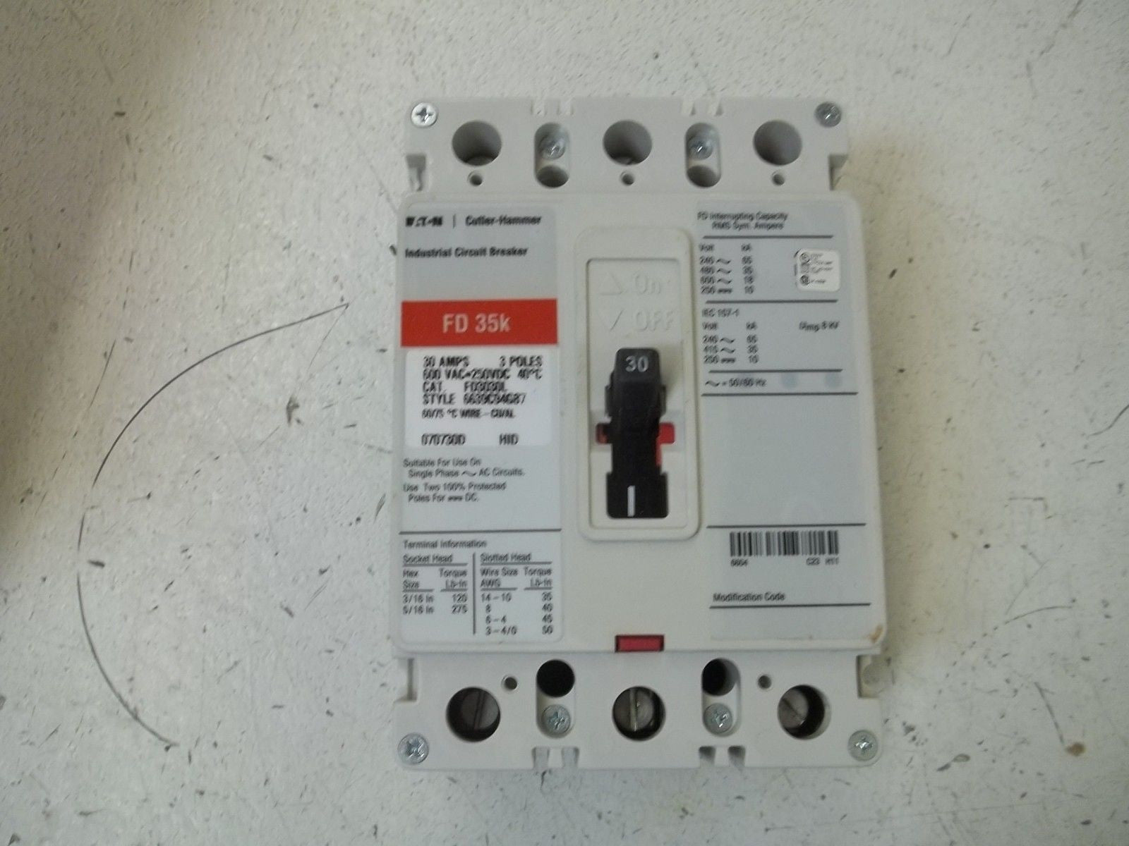 CUTLER HAMMER FD3030L CIRCUIT BREAKER *NEW IN BOX*