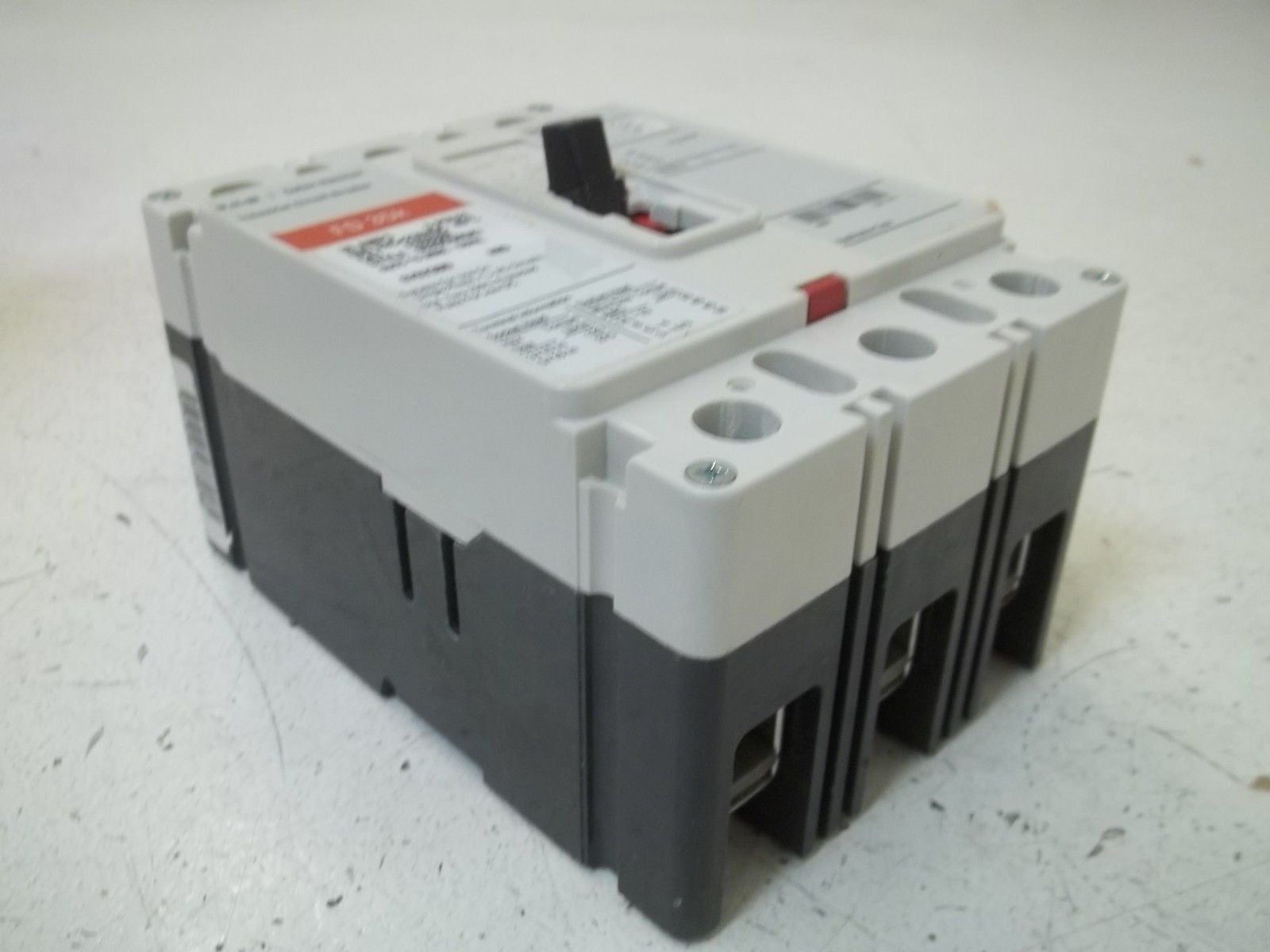 CUTLER HAMMER FD3030L CIRCUIT BREAKER *NEW IN BOX*