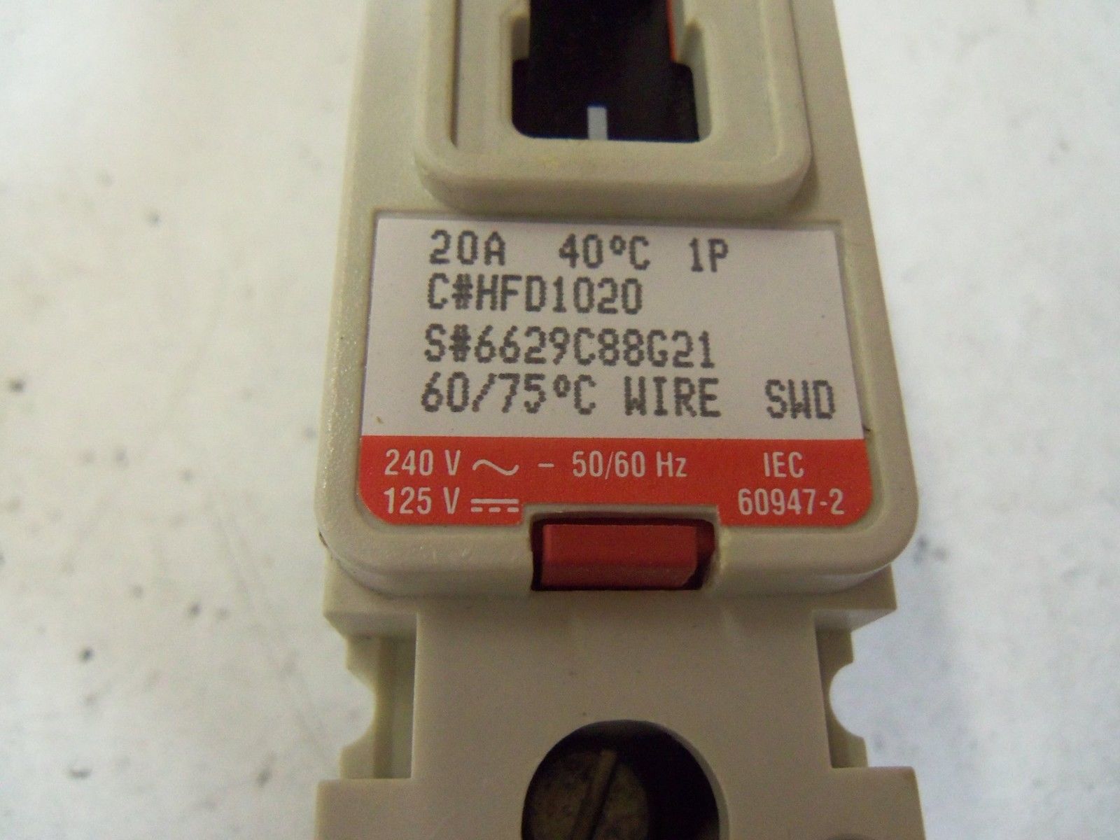 CUTLER HAMMER HFD1020 CIRCUIT BREAKER 20A *NEW IN BOX*