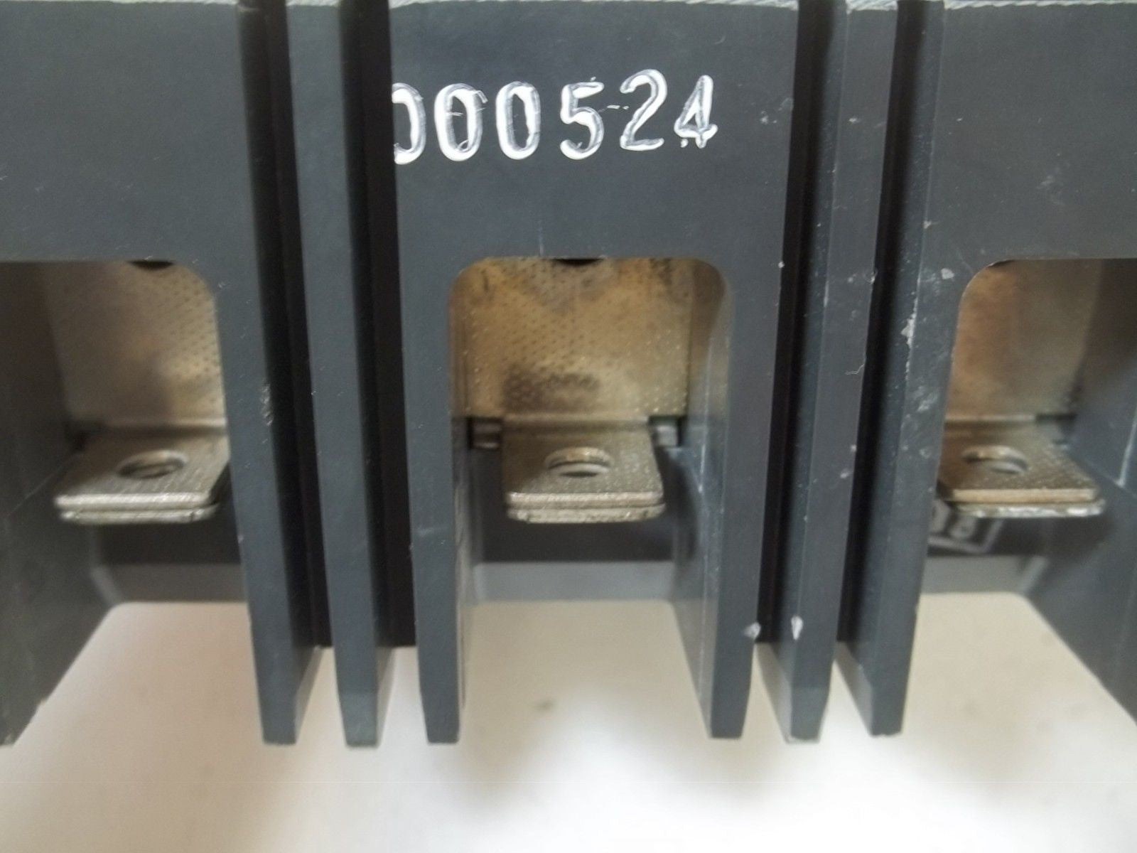 CUTLER HAMMER HFD3050 CIRCUIT  BREAKER 50A *USED*