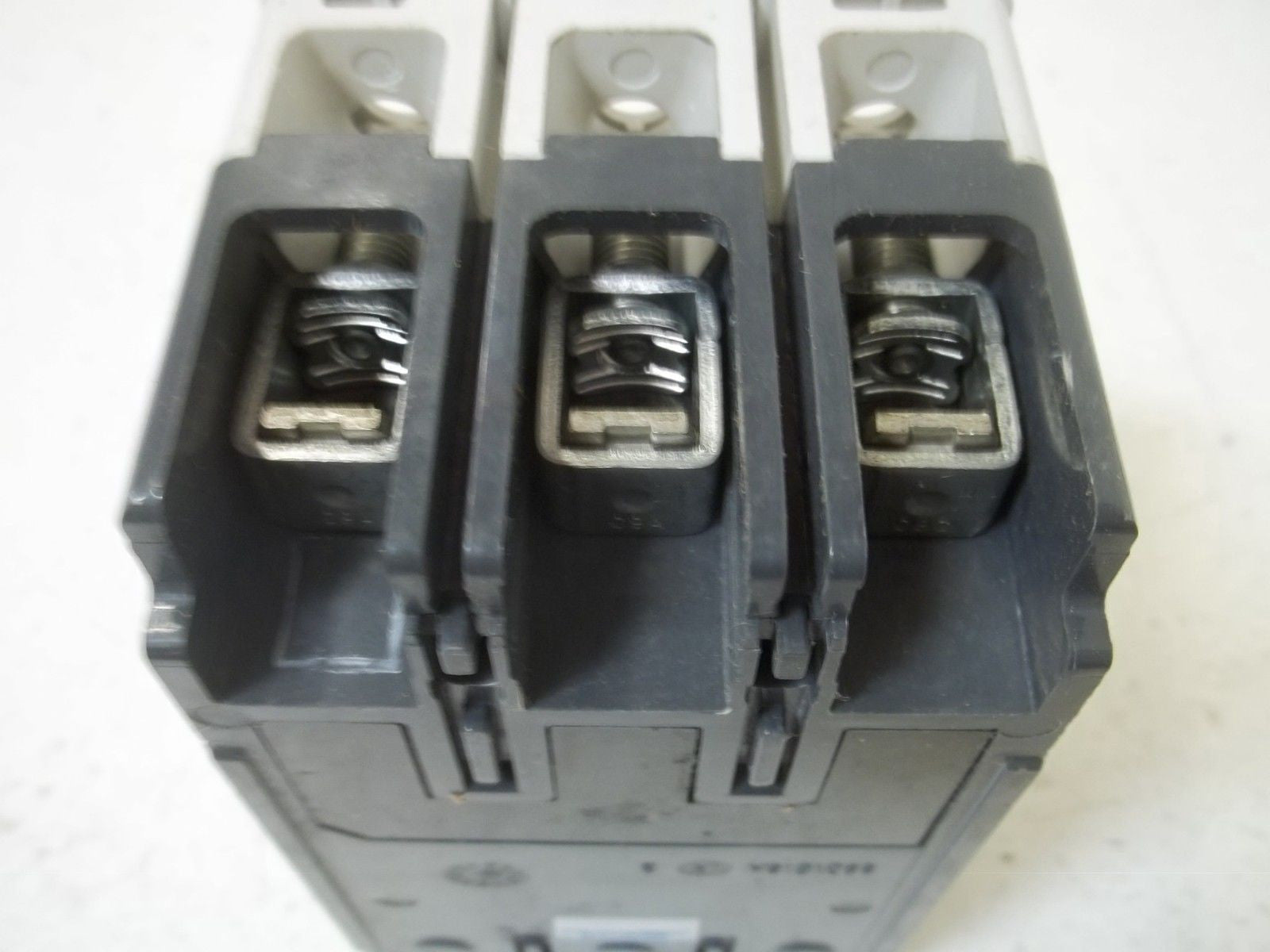 CUTLER HAMMER HMCPE030H1C CIRCUIT BREAKER *NEW IN BOX*