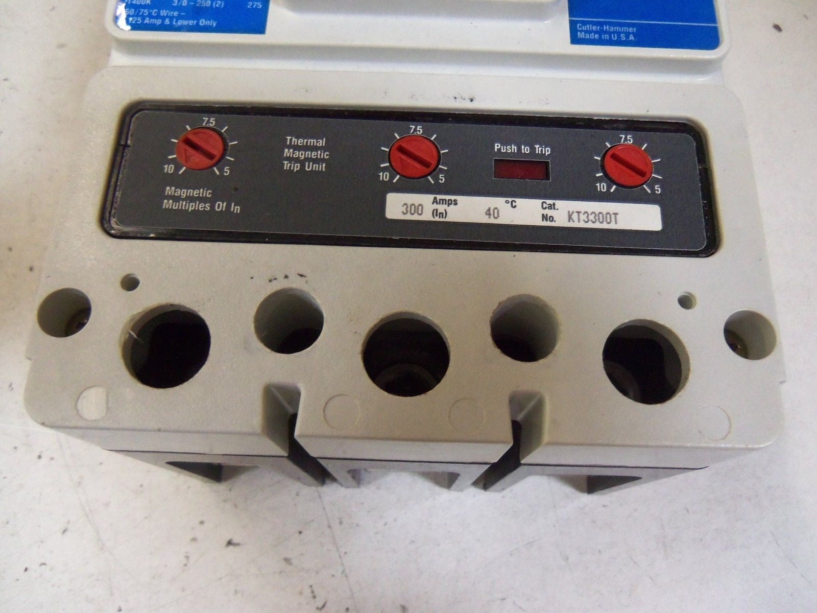 CUTLER HAMMER KDB3300 CIRCUIT BREAKER 300A *NEW NO BOX*