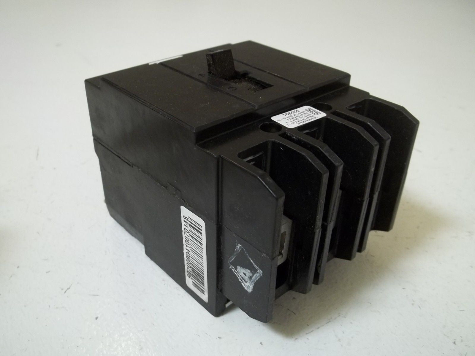 CUTLER HAMMER GHB3030 INDUSTRIAL CIRCUIT BREAKER *NEW IN BOX*
