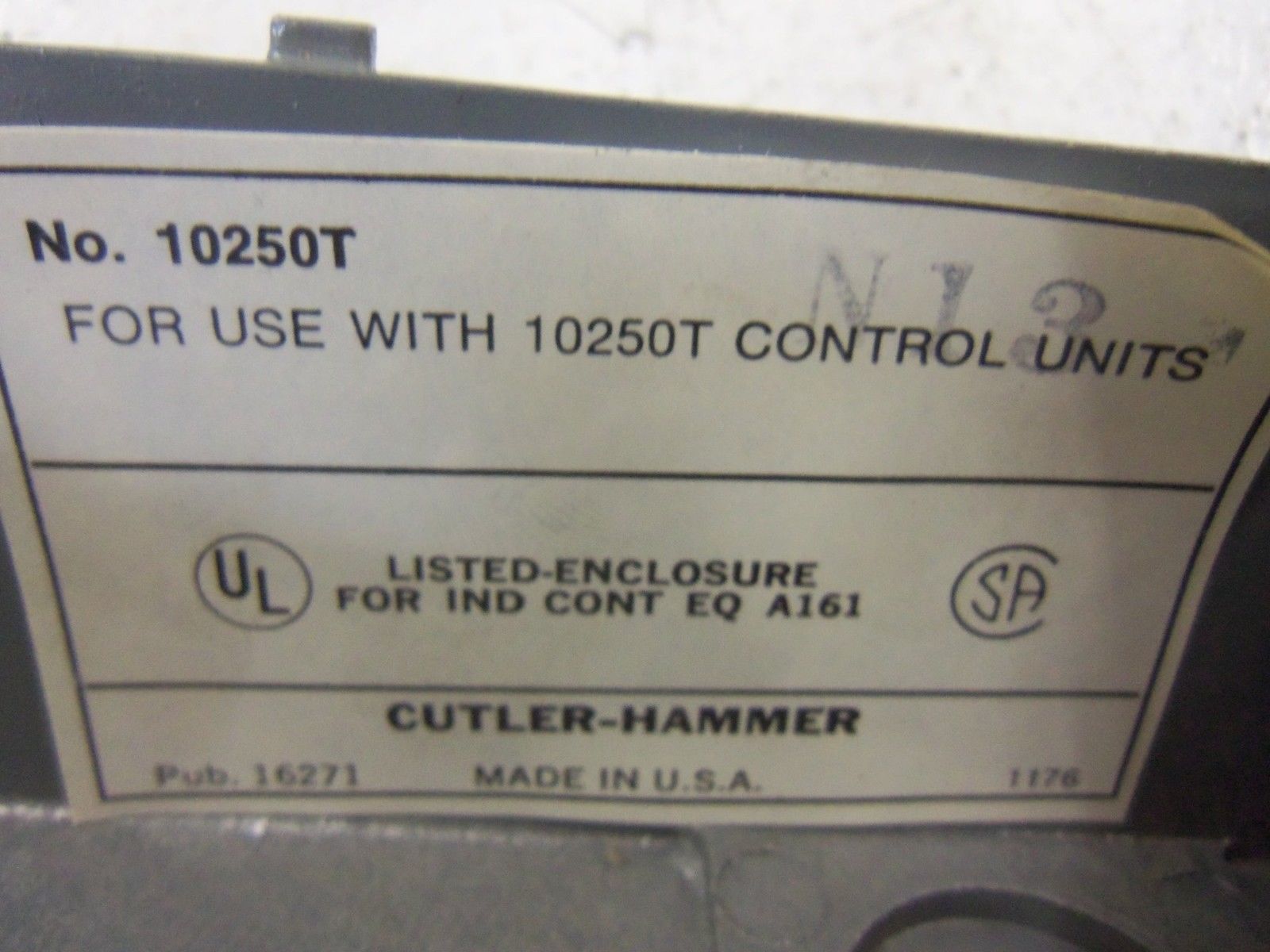 CUTLER HAMMER 10250T-N13 ENCLOSURE *USED*