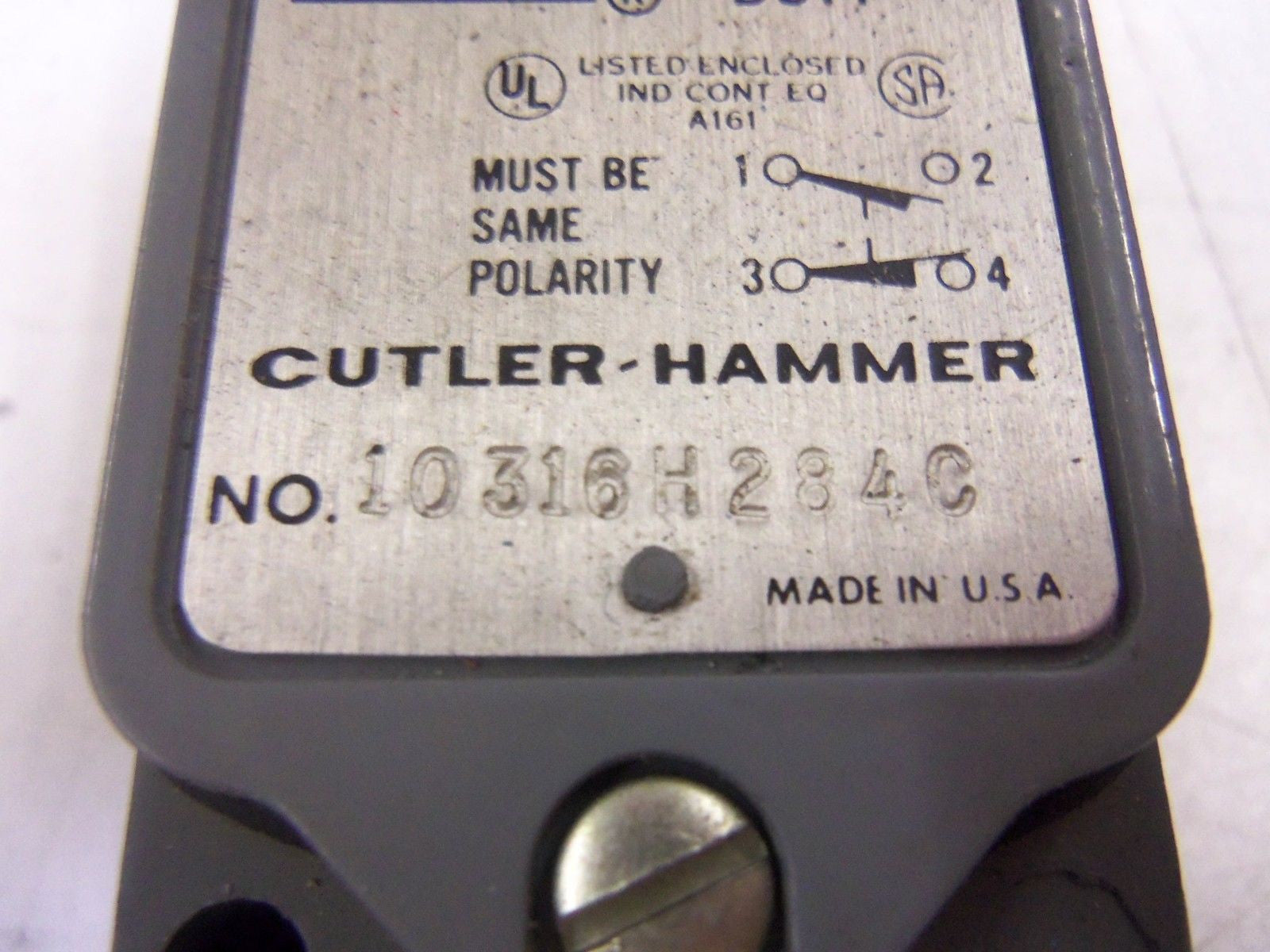 CUTLER HAMMER 10316H284C LIMIT SWITCH *NEW NO BOX*