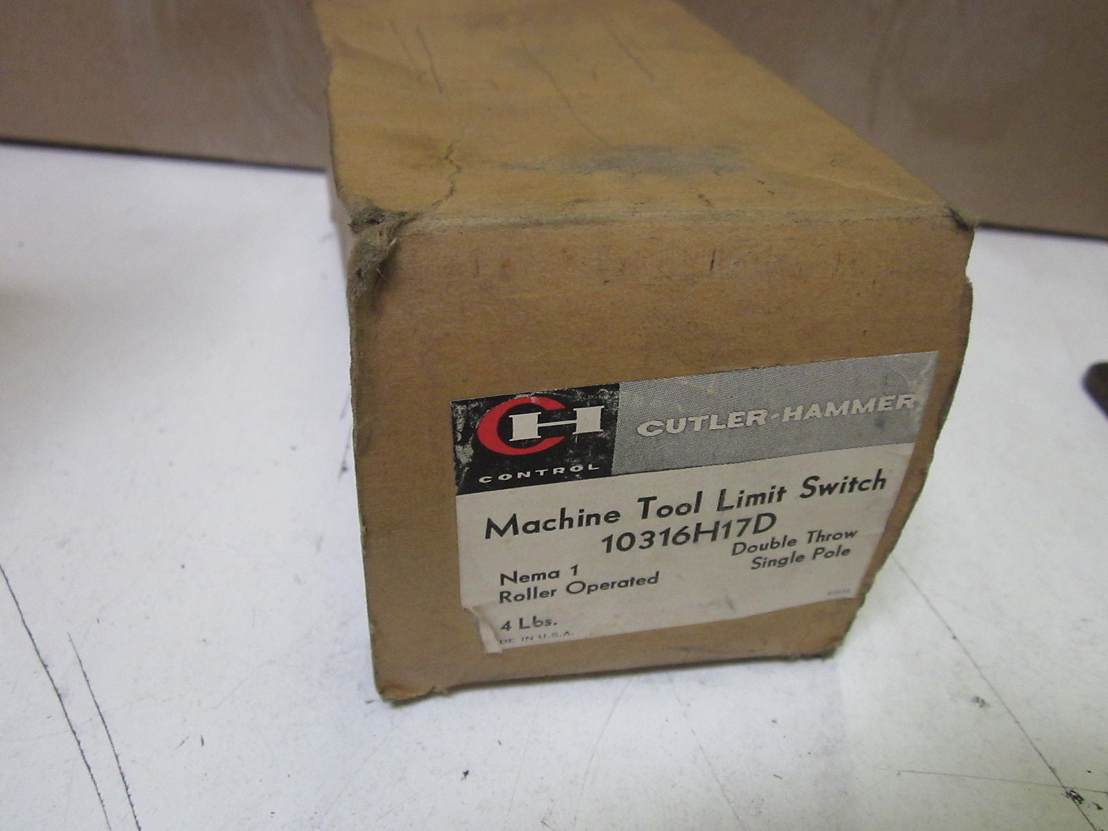 CUTLER HAMMER 10316H17D *NEW IN BOX*