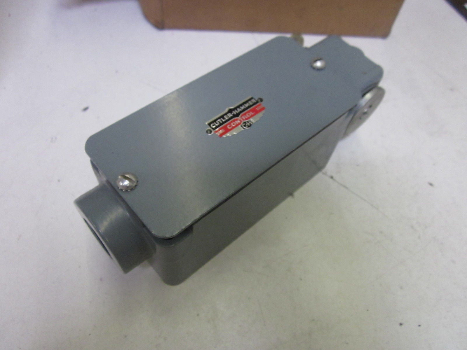 CUTLER HAMMER 10316H17D *NEW IN BOX*
