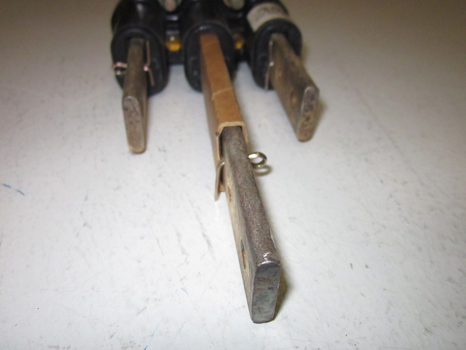 CUTLER HAMMER 1260C86G08 *USED*
