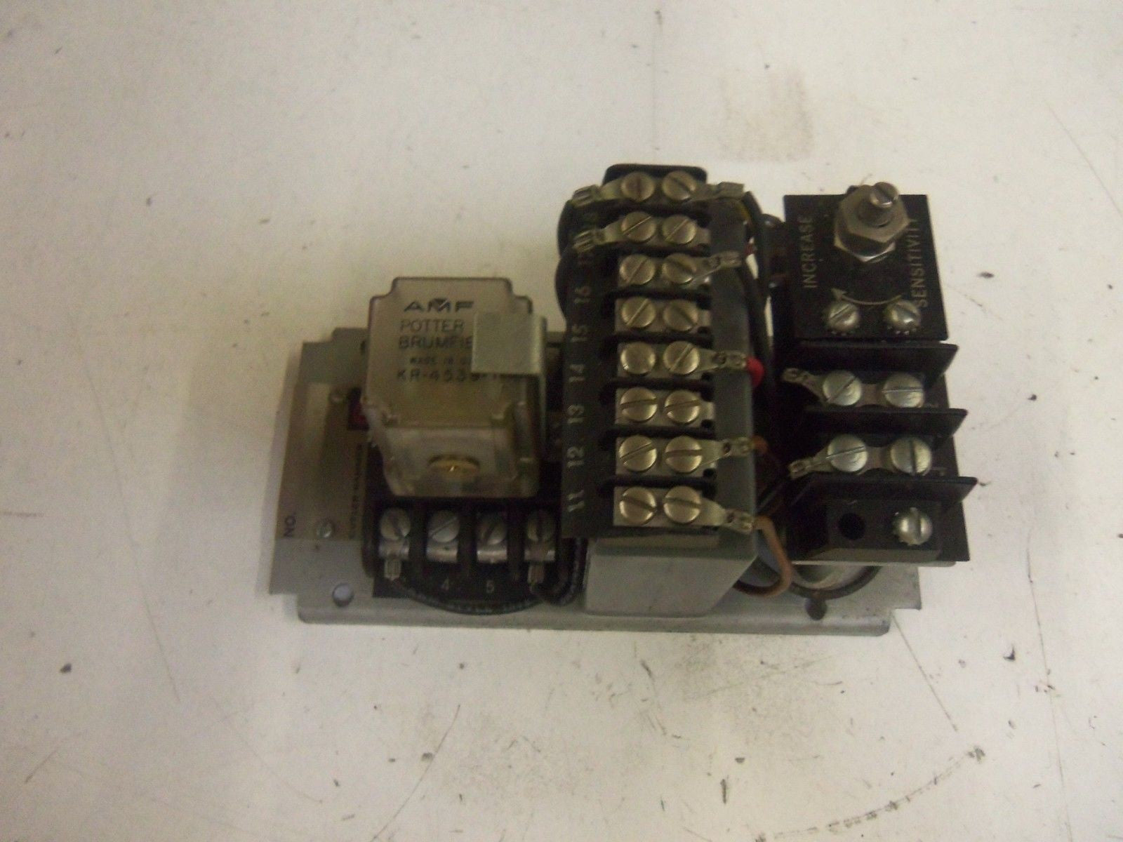 CUTLER HAMMER 13535H109-1 AC TRANSISTORIZED RELAY *USED*