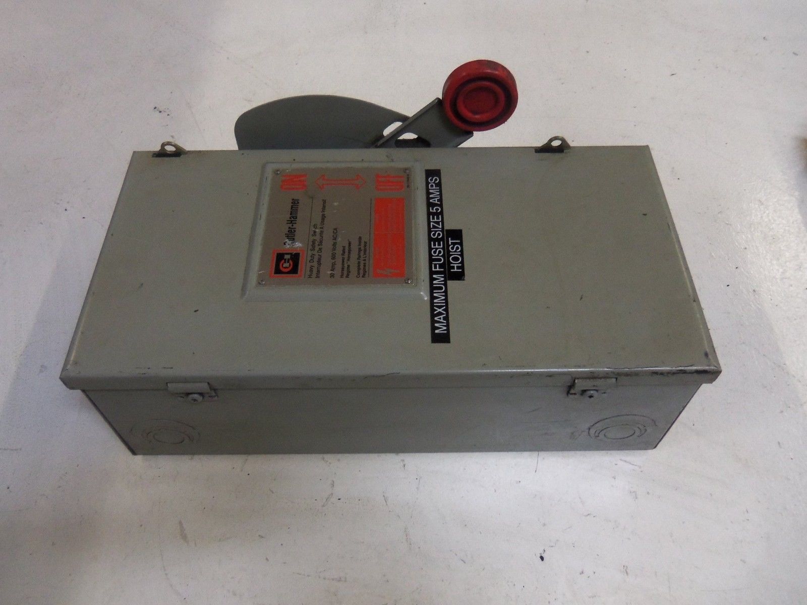 CUTLER HAMMER 1HD361 SAFETY SWITCH *USED*