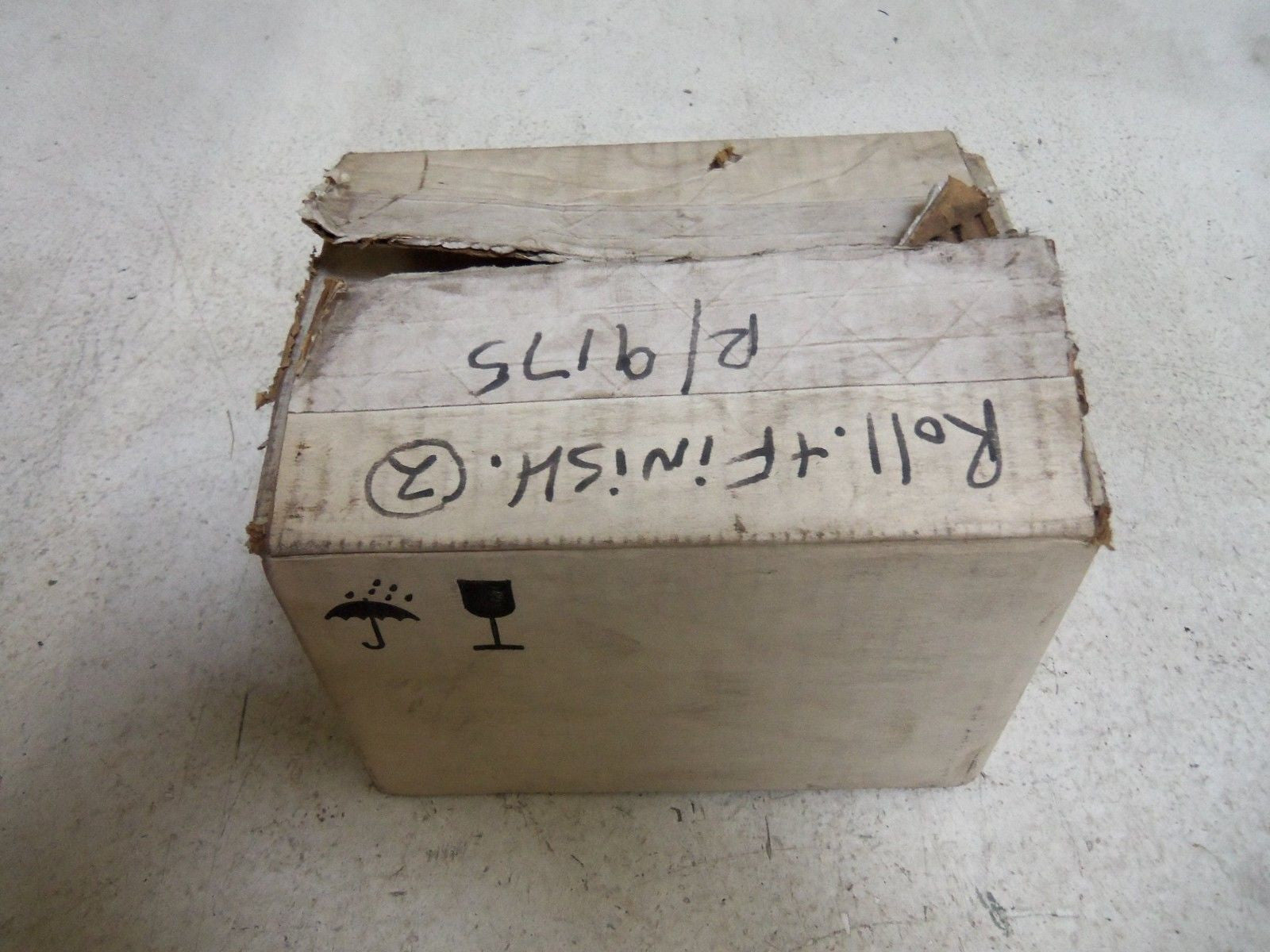 CUTLER HAMMER 657D772G02 CIRCUIT BREAKER *NEW IN BOX*