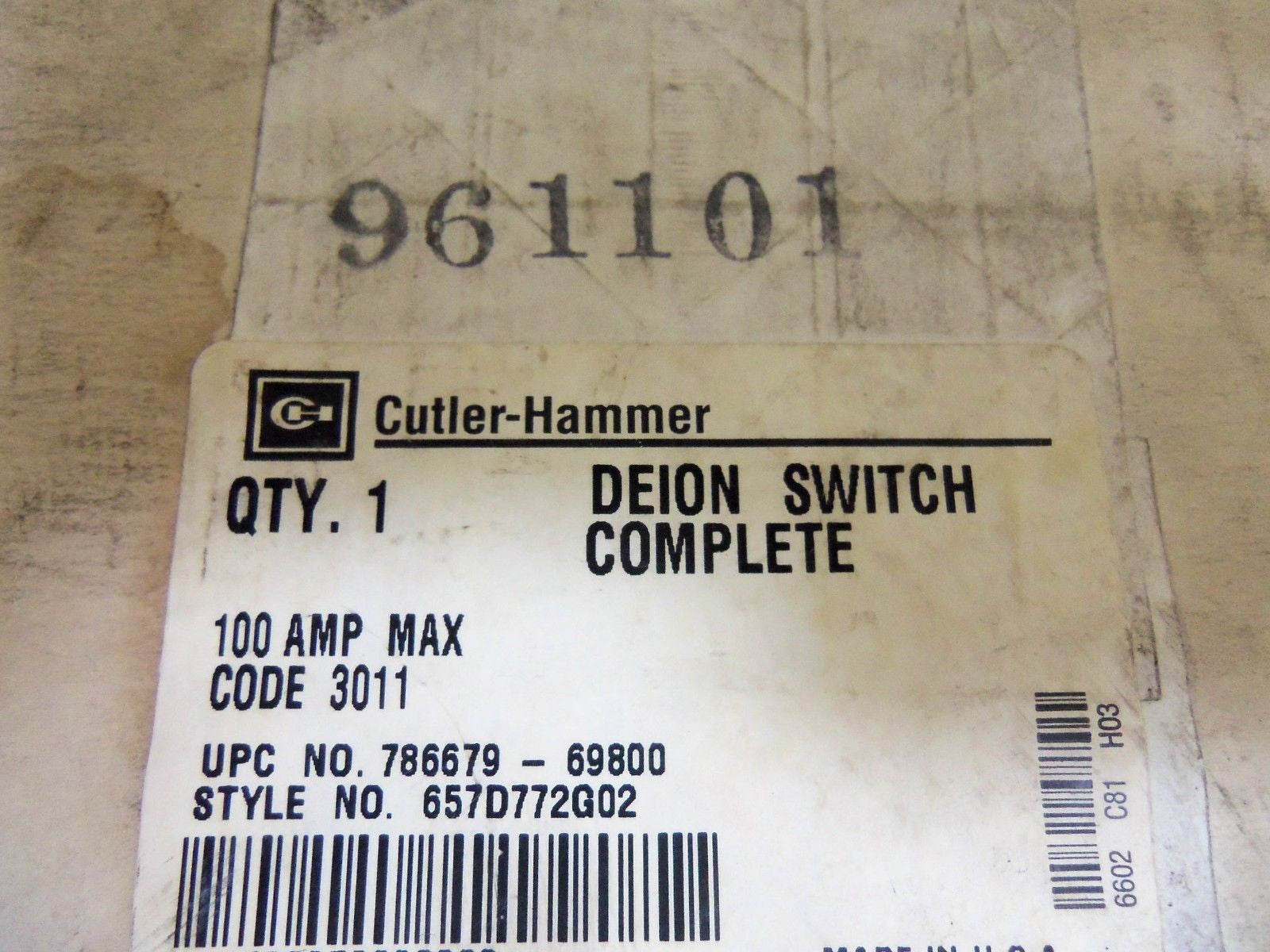 CUTLER HAMMER 657D772G02 CIRCUIT BREAKER *NEW IN BOX*