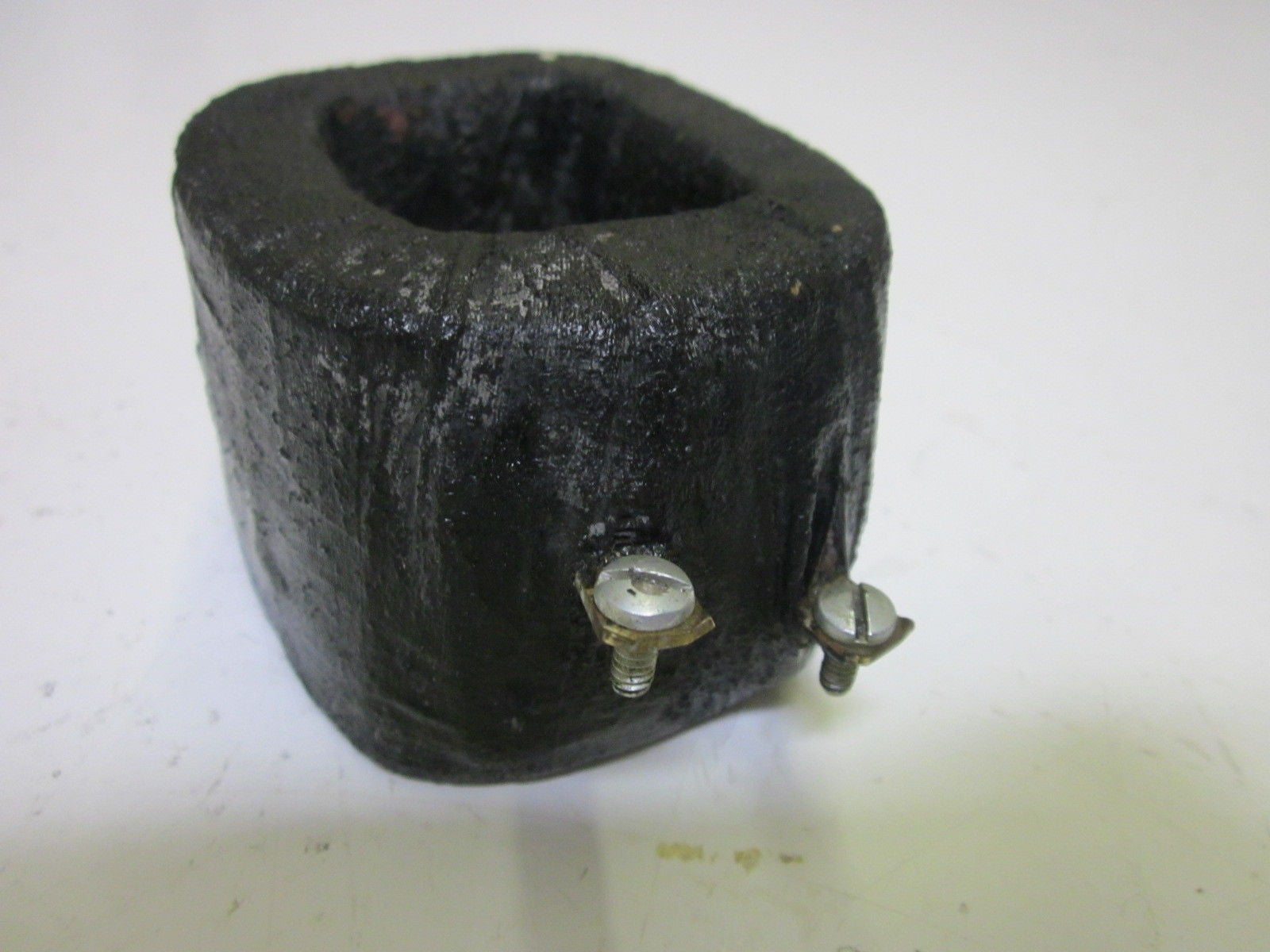 CUTLER HAMMER 9-585-13 COIL  *USED*