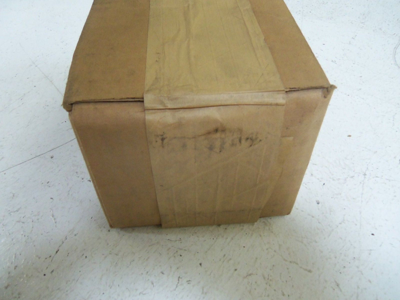 CUTLER HAMMER AR4A RELAY W/O CONTACTS *SEALED*