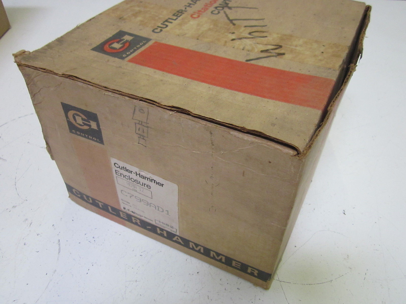 CUTLER HAMMER C799AD1 SER.A1 NEMA 12 MOTOR STARTER ENCLOSURE  *NEW IN BOX*