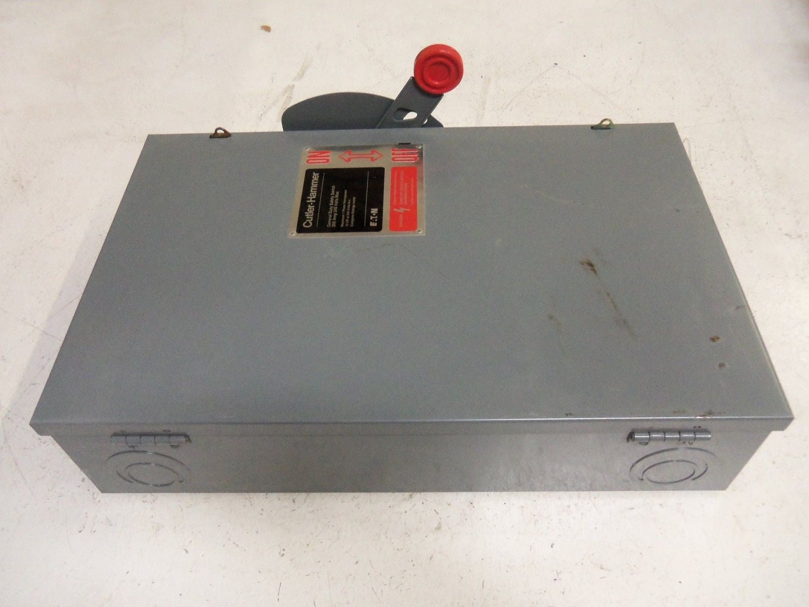 CUTLER HAMMER DG224NGK SAFETY SWITCH *NEW NO BOX*
