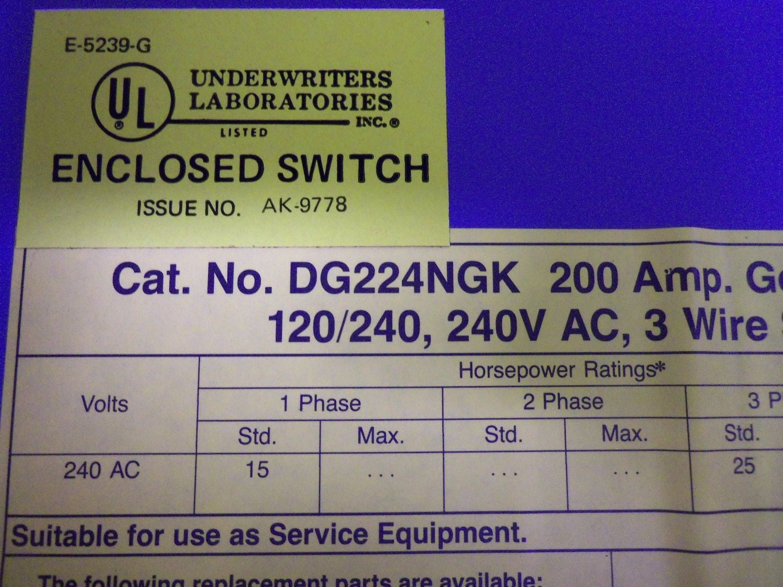 CUTLER HAMMER DG224NGK SAFETY SWITCH *NEW NO BOX*