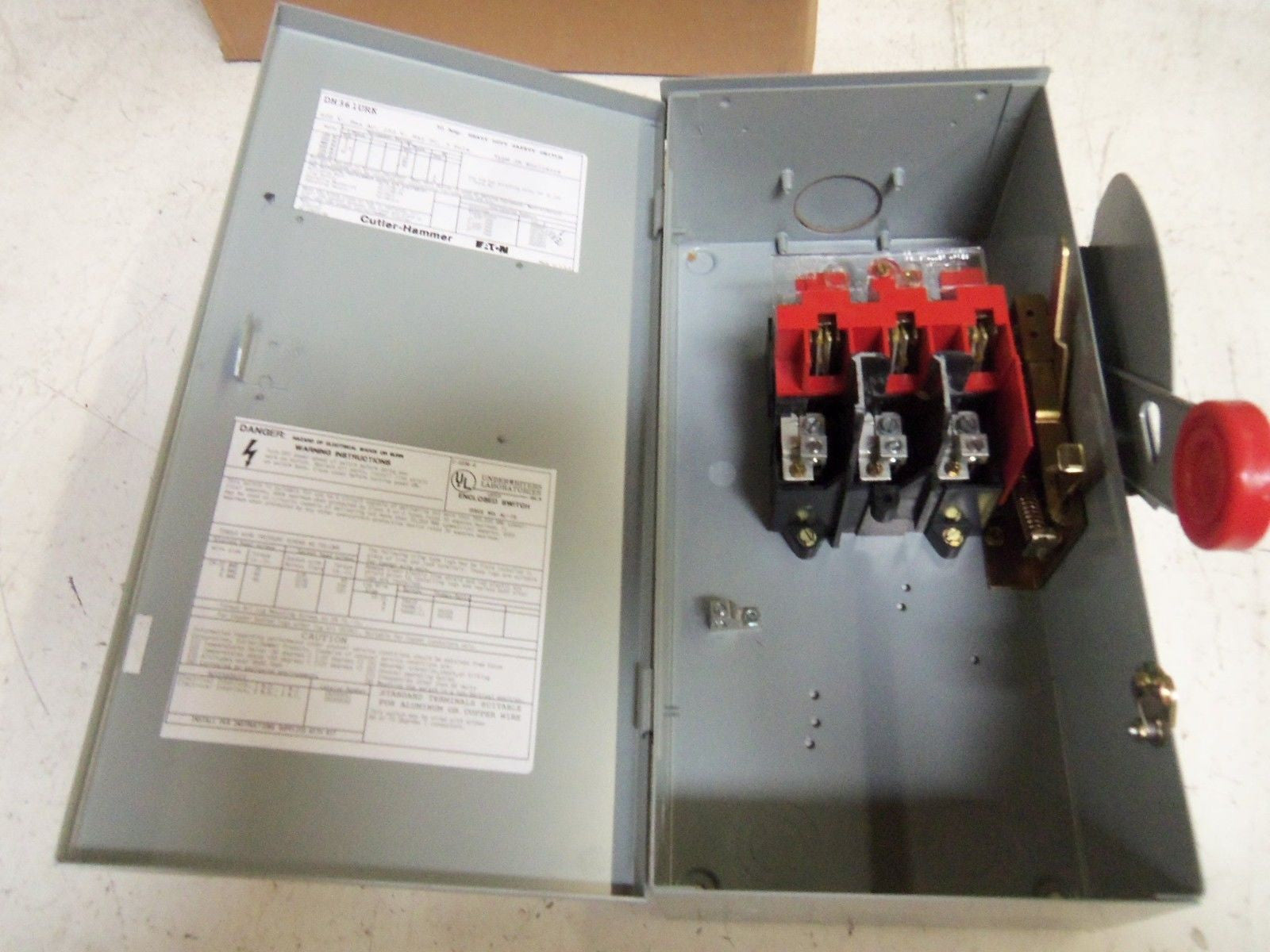CUTLER HAMMER DH361URK SAFETY SWITCH *NEW IN BOX*