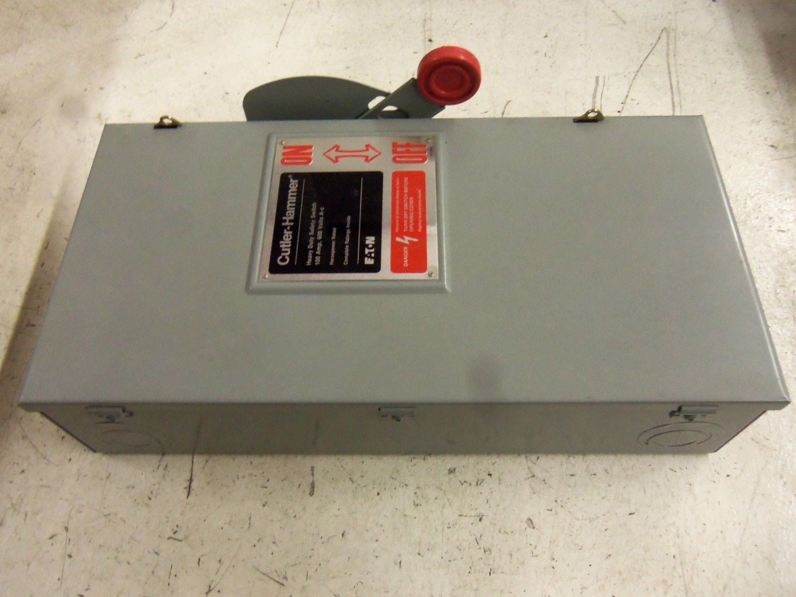CUTLER HAMMER DH363FGK SAFETY SWITCH (AS PICTURED) *USED*