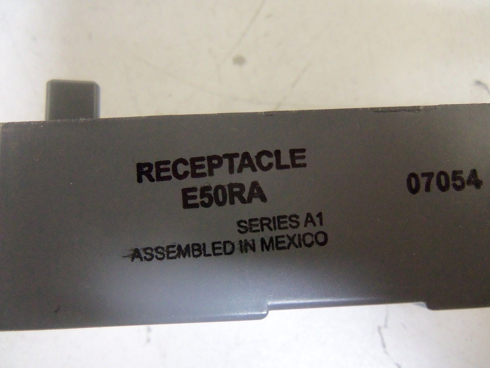 CUTLER HAMMER E50RA LIMIT SWITCH RECEPTACLE *NEW IN BOX*