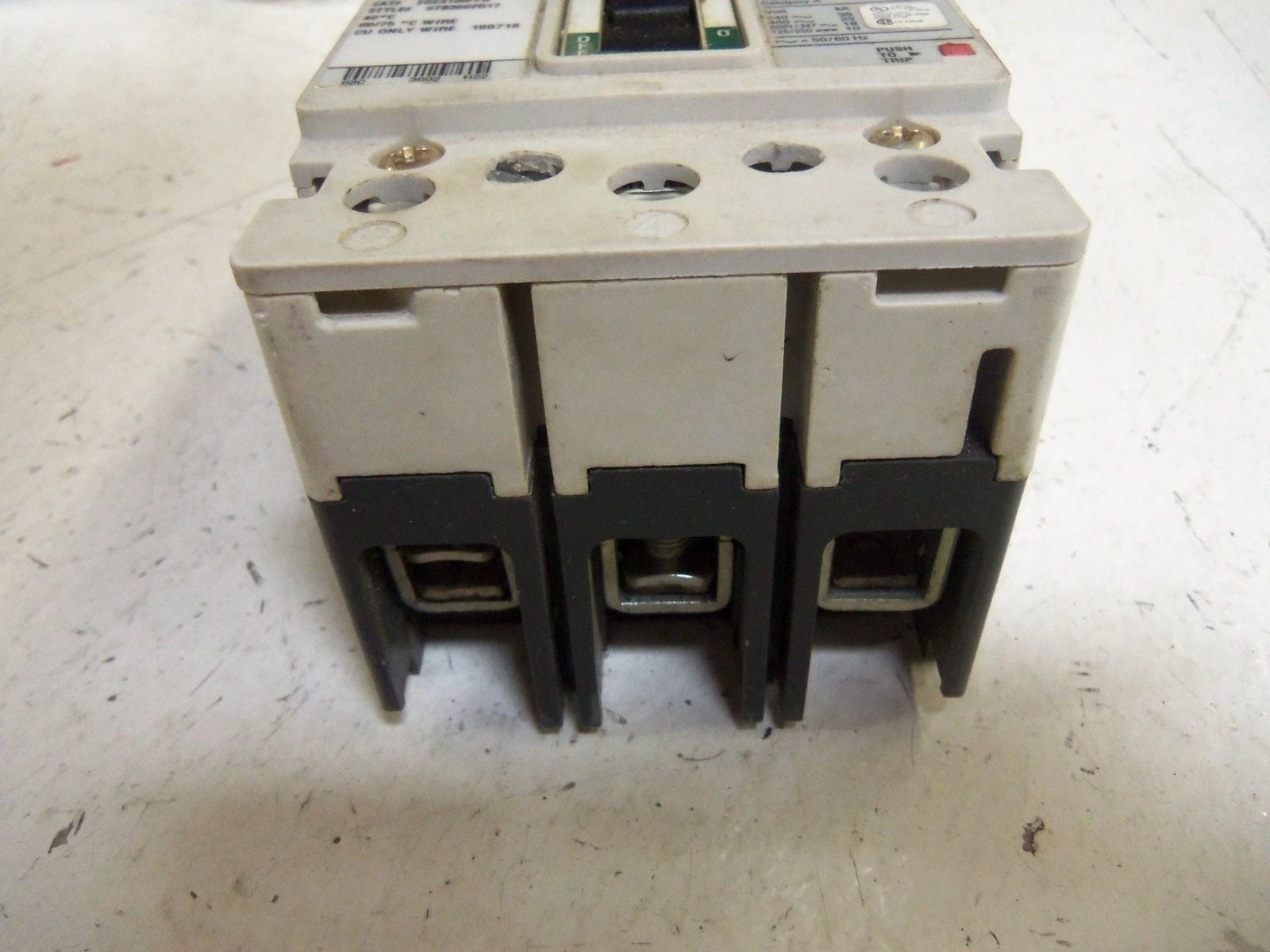CUTLER HAMMER EGE3100FFG CIRCUIT BREAKER *USED*