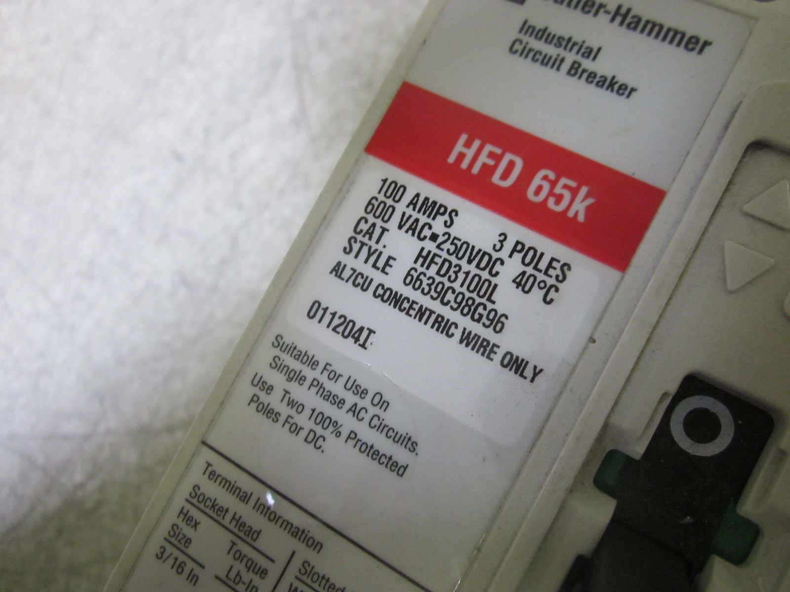 CUTLER HAMMER HFD3100L 600V CIRCUIT BREAKER *USED*