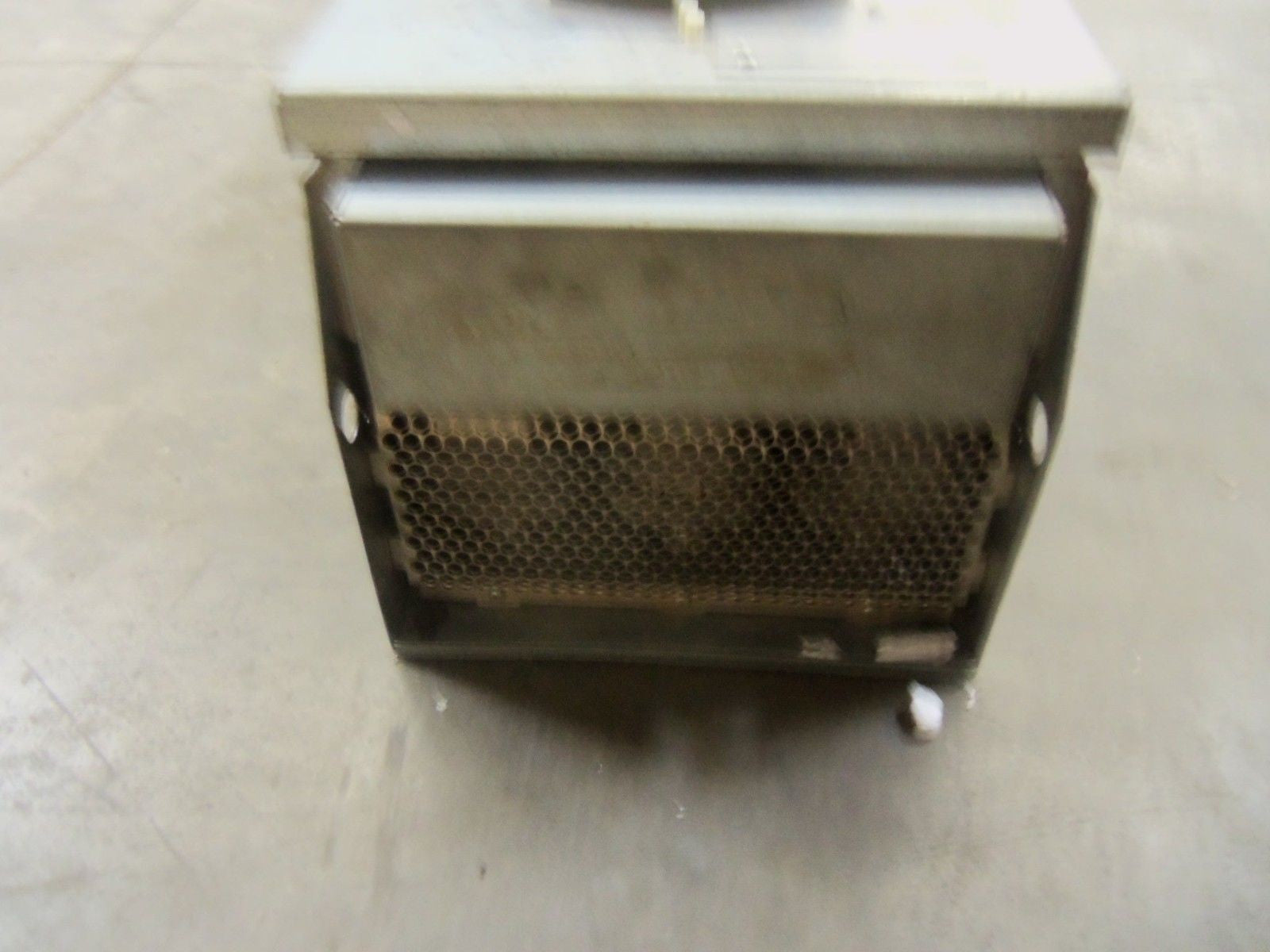 CUTLER HAMMER RSVX075A1-4A1N1 DRIVE (AS PICTURED) *USED*