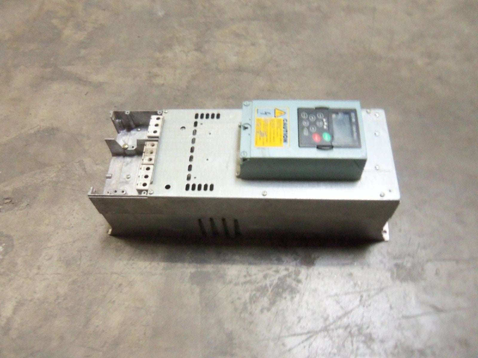 CUTLER HAMMER SVX030A1-4A1B1 DRIVE (AS PICTURED) *USED*