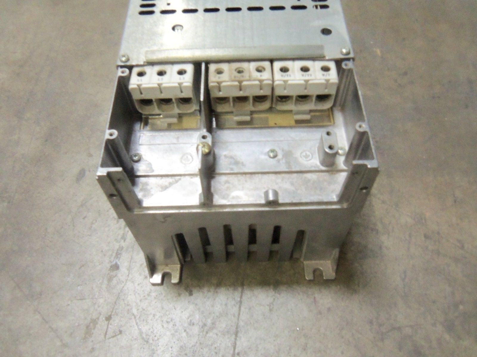 CUTLER HAMMER SVX030A1-4A1B1 DRIVE (AS PICTURED) *USED*