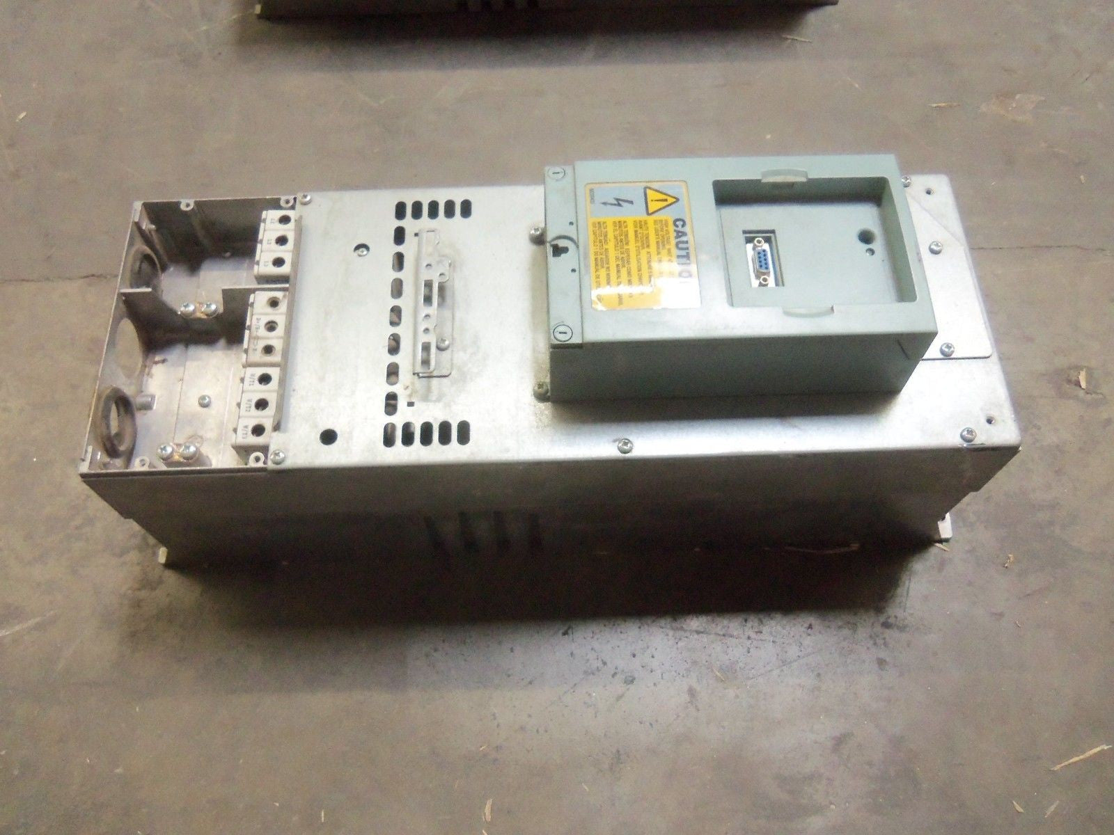 CUTLER HAMMER SVX030A1-4A1B1 DRIVE (AS SEEN IN PICTURED) *USED*