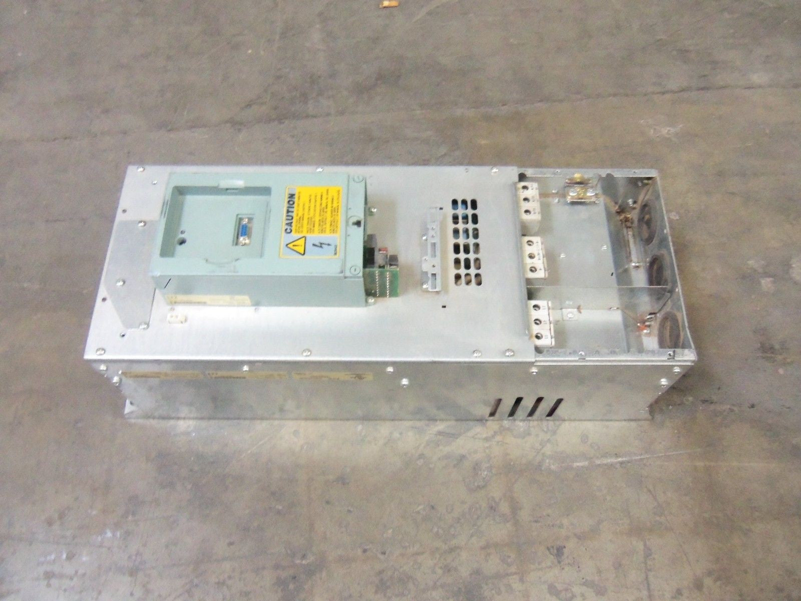 CUTLER HAMMER SVX040A1-4A1N1 DRIVE (AS PICTURED) *USED*