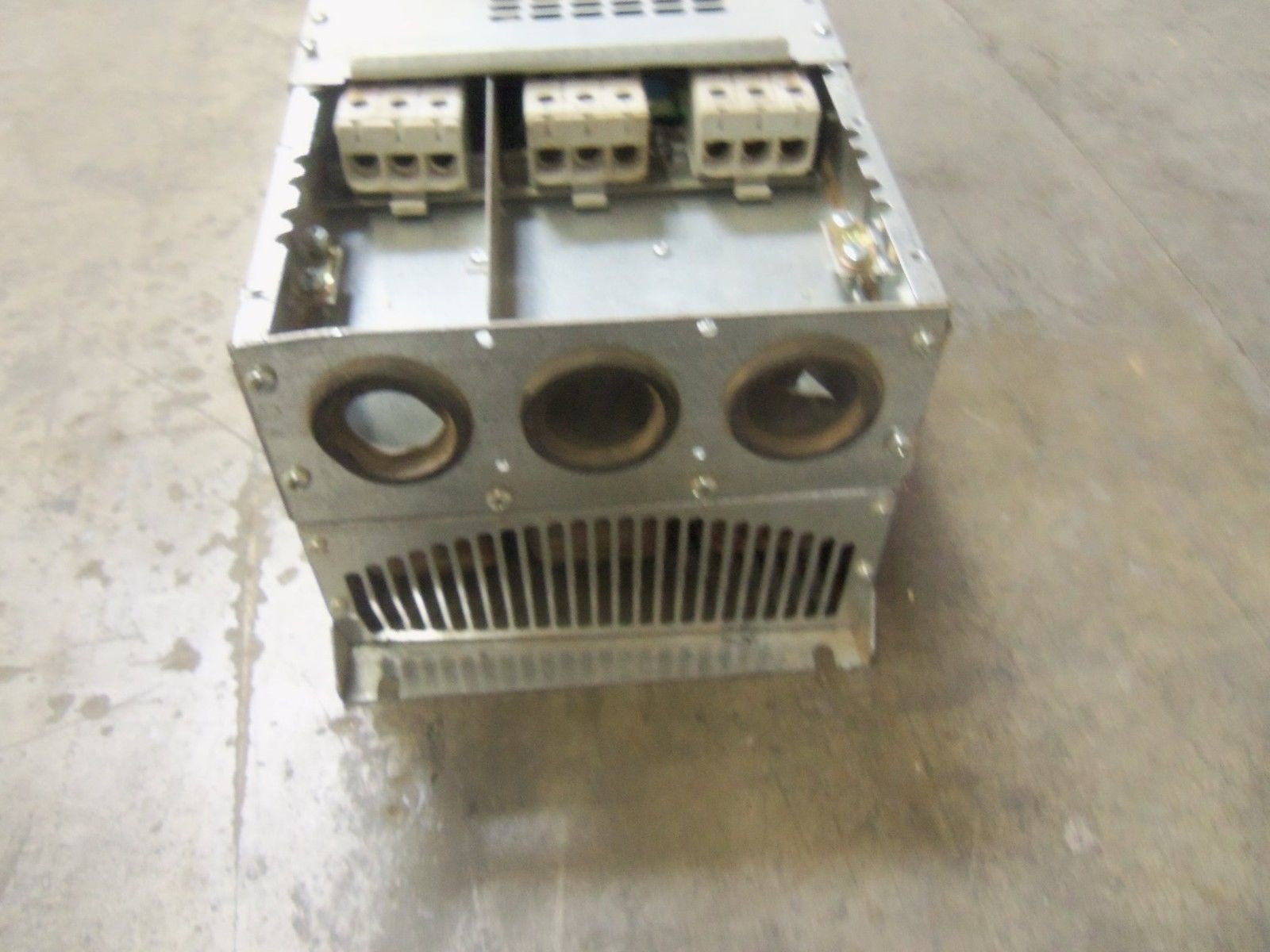 CUTLER HAMMER SVX040A1-4A1N1 DRIVE (AS PICTURED) *USED*