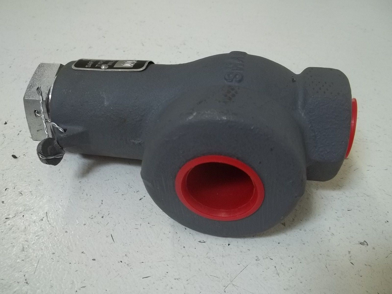 CYRUS SHANK 804 RELIEF VALVE 250# *NEW IN BOX*