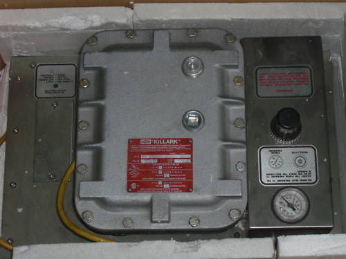 DAISY DATA 9016 AIR PURGED ELECTRONIC EQUIPMENT *USED*