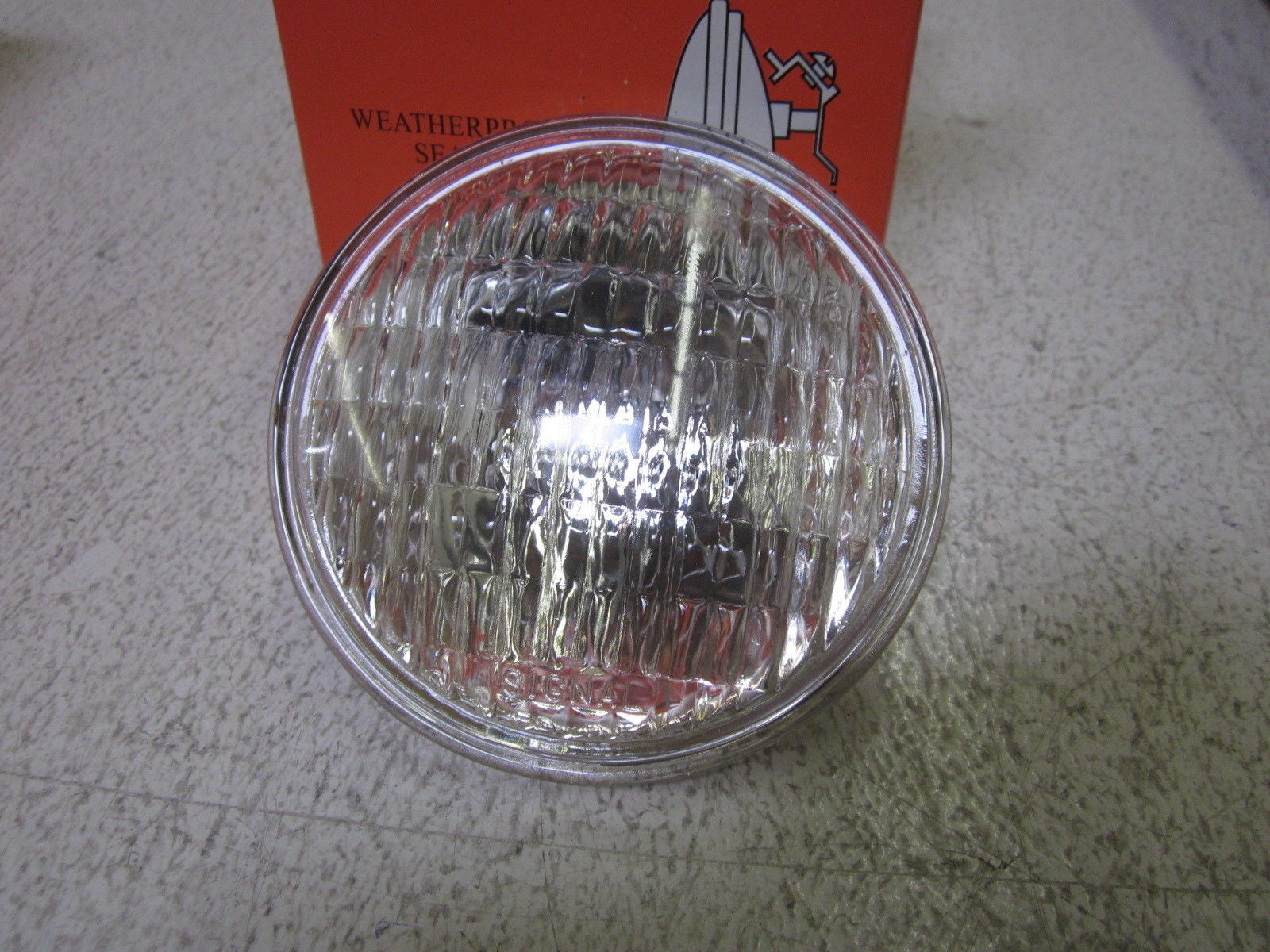 DAMAR 4044-1 12W 12V WEATHERPROOF SEALED BEAM *NEW IN BOX*