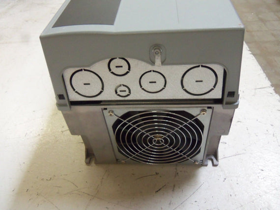 DANFOSS 131L0519 VLT HVAC DRIVE *NEW IN BOX*