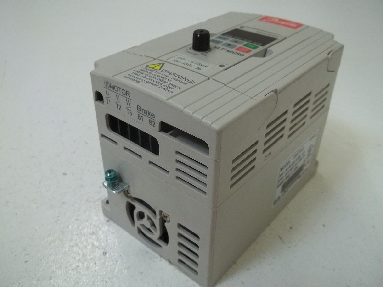 DANFOSS 176F7312 AC FREQUENCY DRIVE *USED*