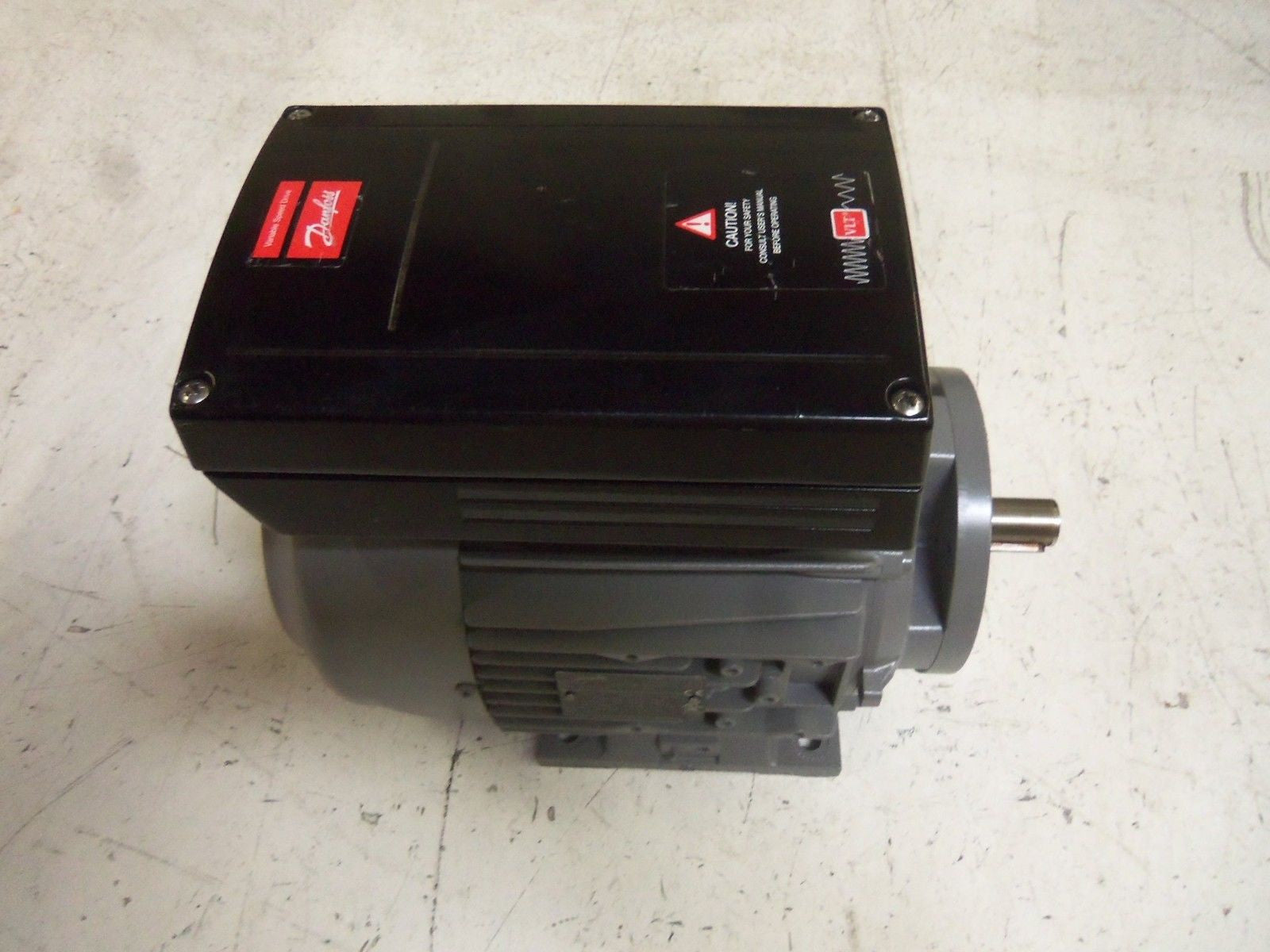 DANFOSS FCM307-P-T4-C55-ST-R1-D0-F00-X-4-00-B34-100-1-D0-495154 MOTOR *USED*