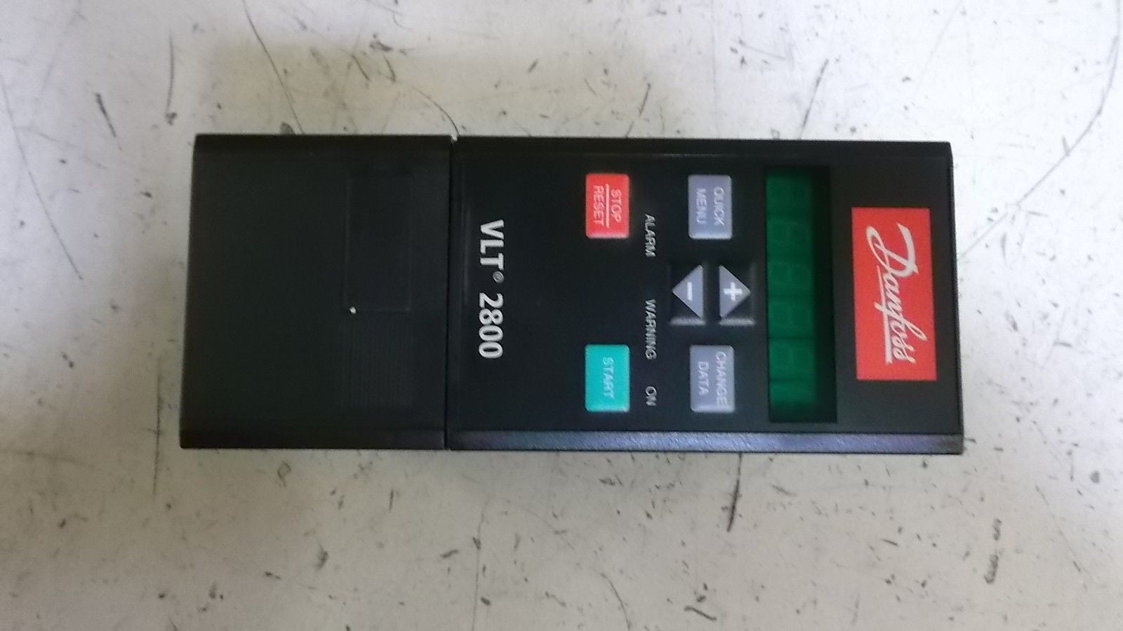 DANFOSS VLT2805PT4B20STR0DBF00A00C0 DRIVE *NEW NO BOX*