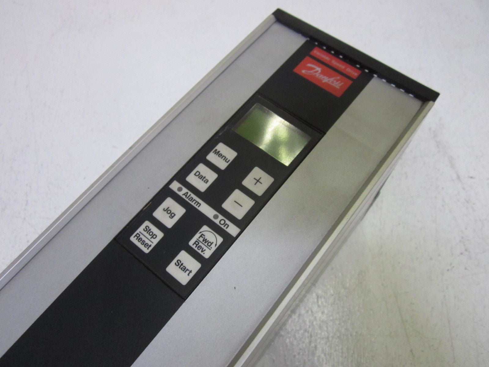 DANFOSS VLT TYPE 2050 460V VARIABLE SPEED DRIVE 195H3309 *USED*