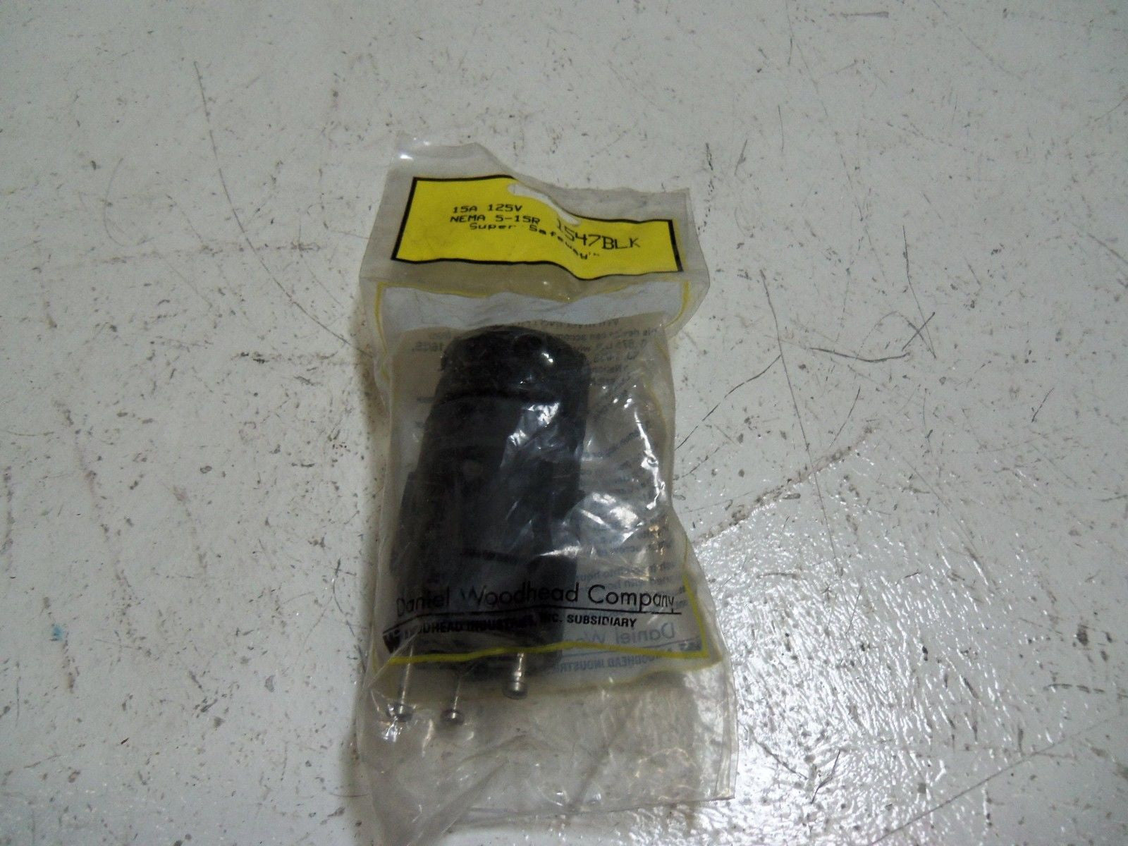 DANIEL WOODHEAD 1547BLK COMMERCIAL GRADE PLUG *NEW IN FACTORY BAG*