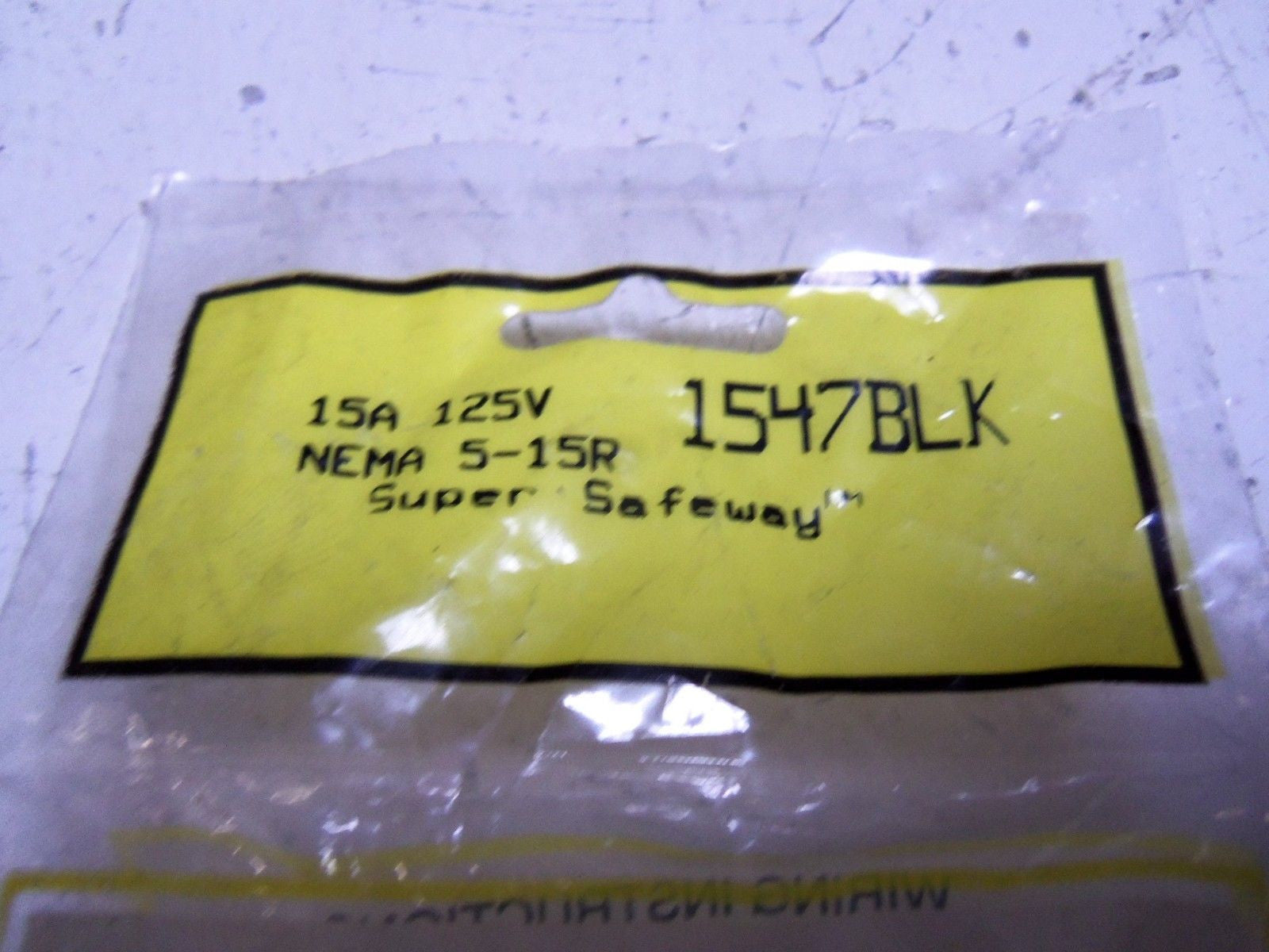 DANIEL WOODHEAD 1547BLK COMMERCIAL GRADE PLUG *NEW IN FACTORY BAG*