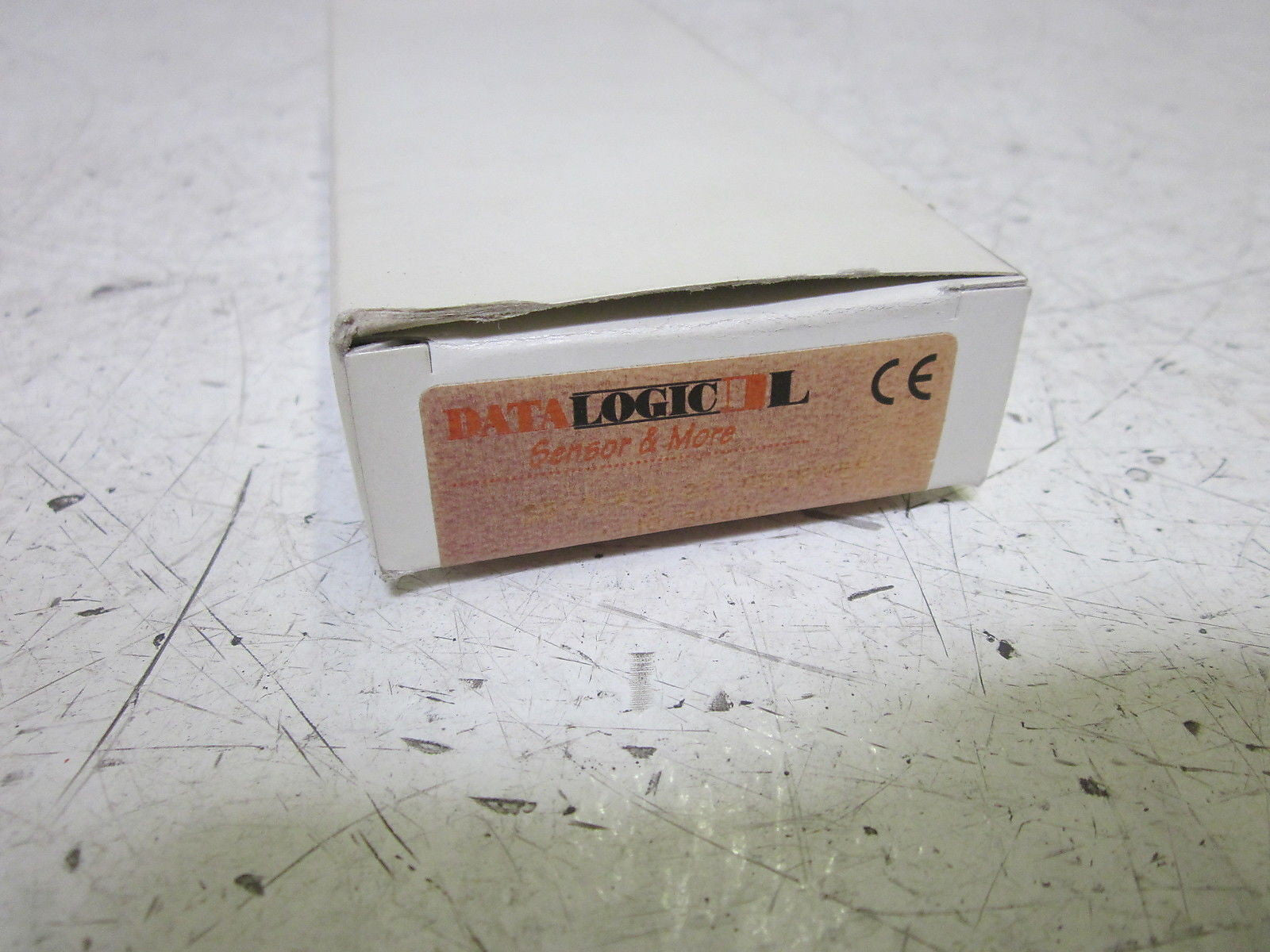 DATALOGIC S5-5-F12-32 PHOTOELECTRIC SENSOR 10-30VDC  *NEW IN BOX*
