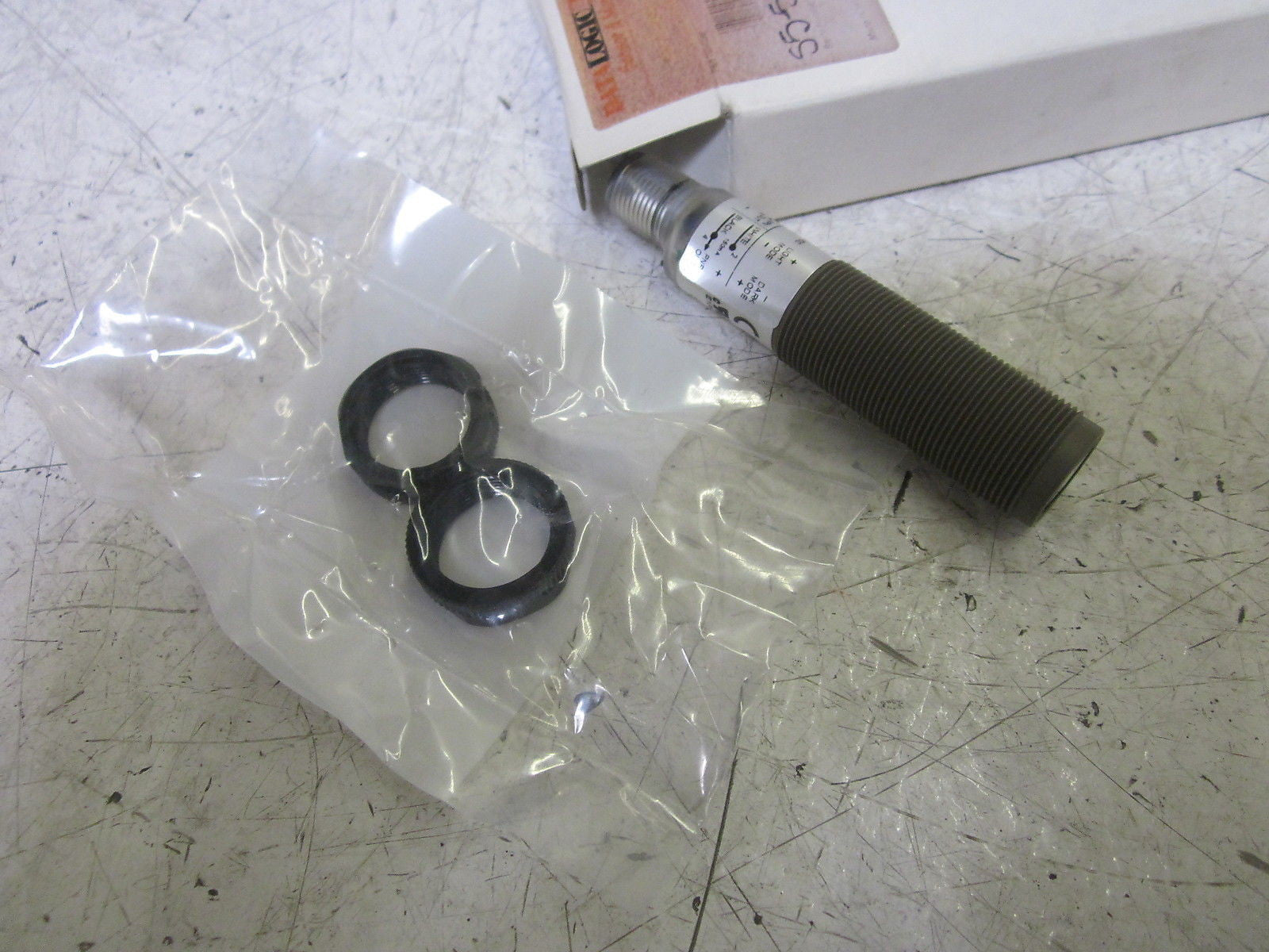 DATALOGIC S5-5-F12-32 PHOTOELECTRIC SENSOR 10-30VDC  *NEW IN BOX*