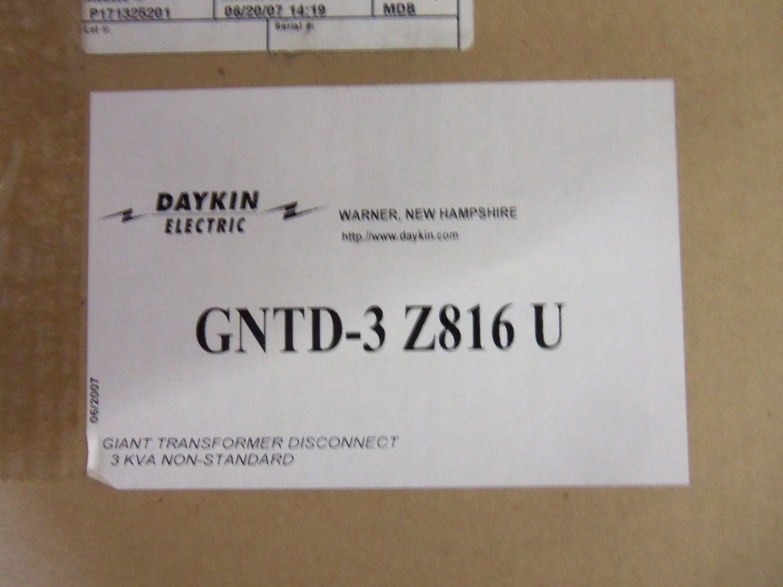 DAYKIN GNTD-3Z816U POWER SUPPLY *NEW IN BOX*